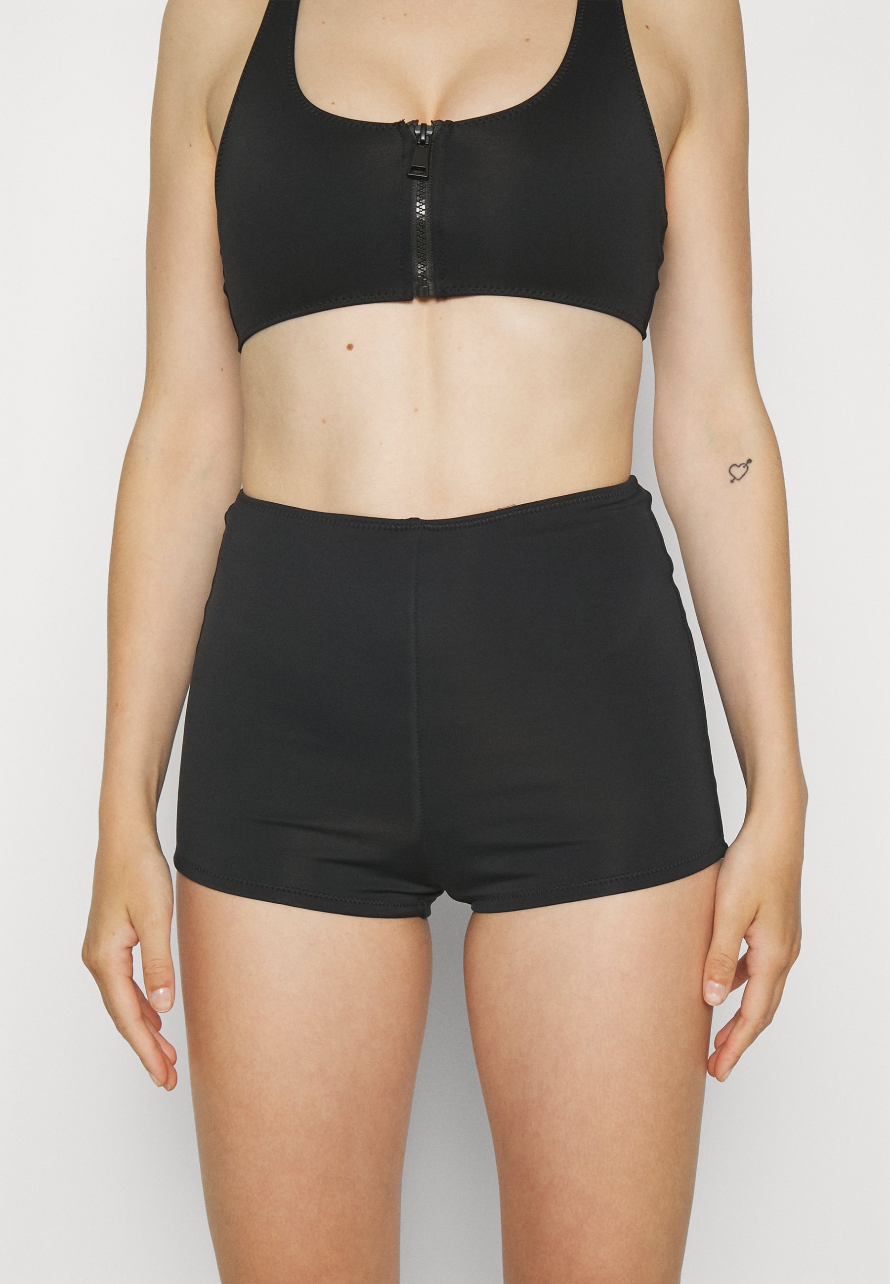 COMPRESSION BOYSHORT - Swimming shorts