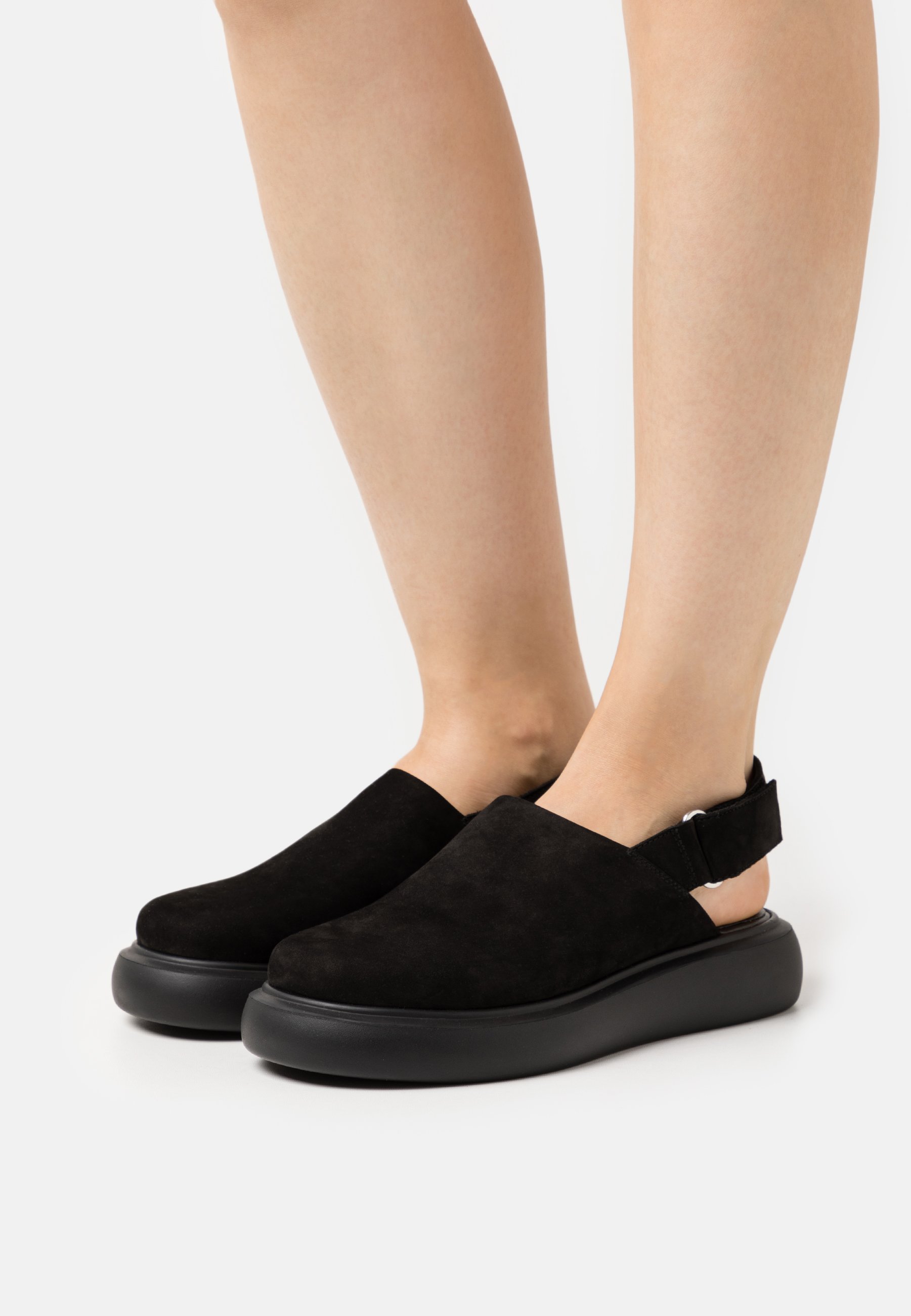 BLENDA - Mules