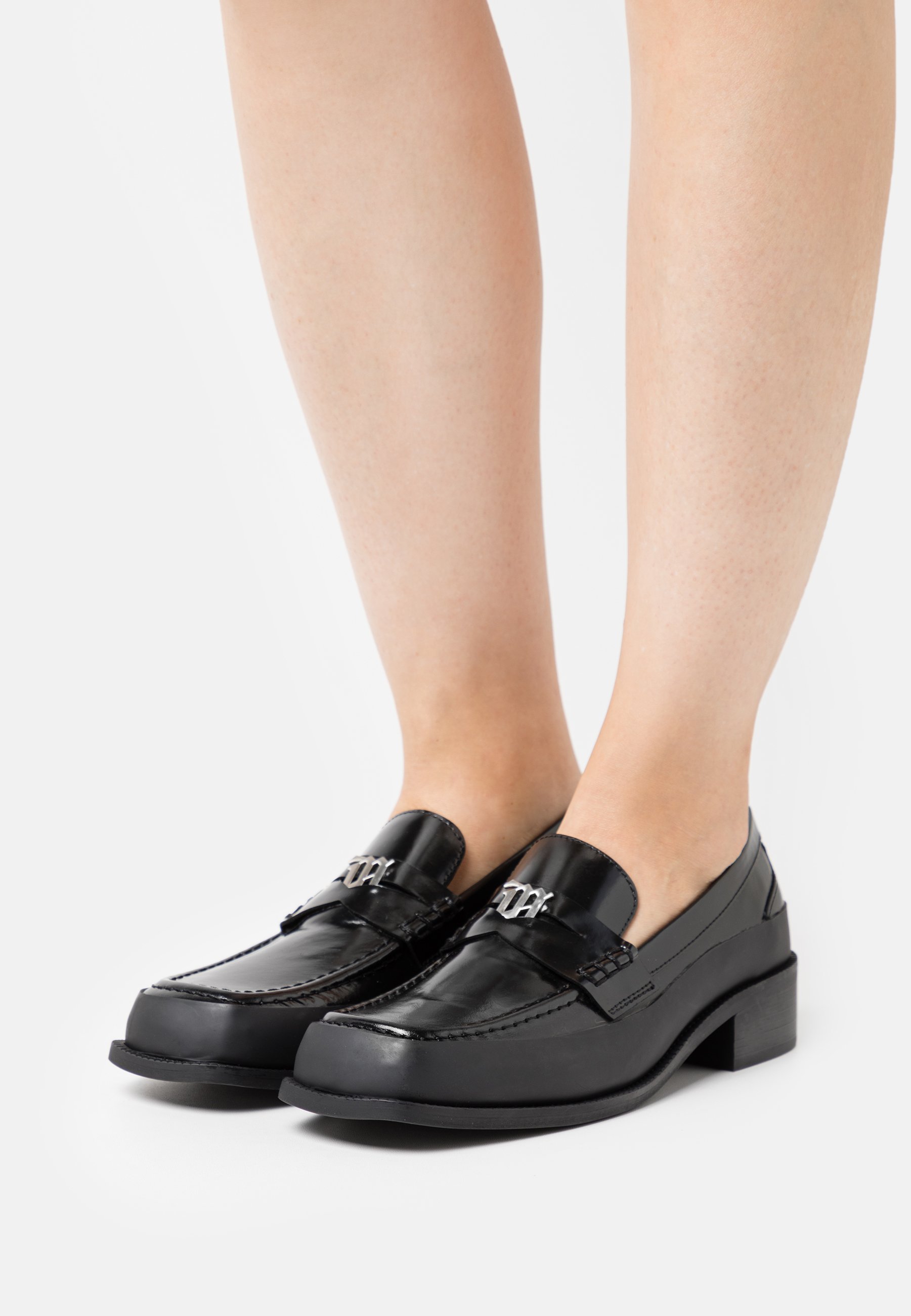 THE BRUTALIST LOAFER - Slip-ons