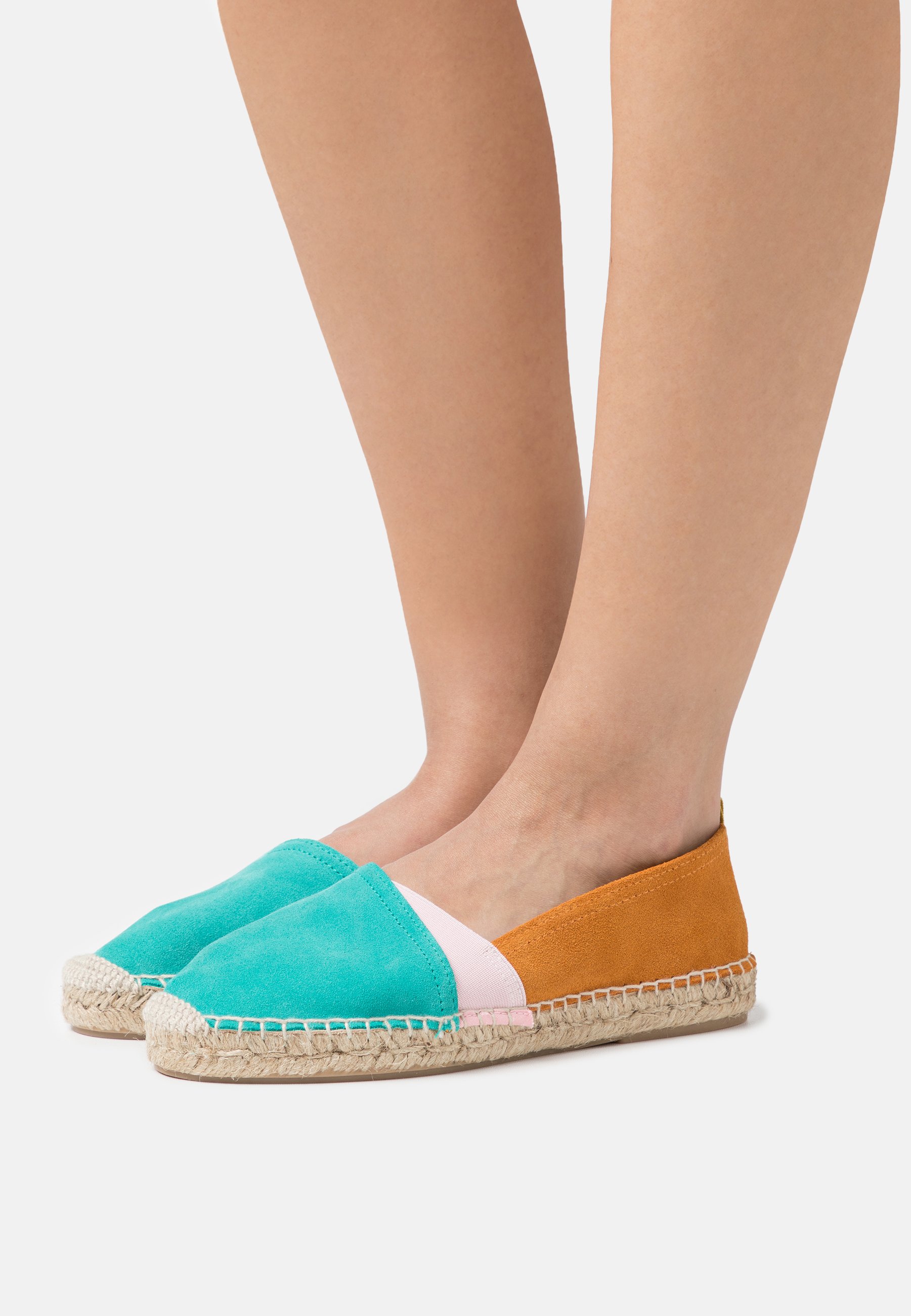 LEATHER- Slip-ons