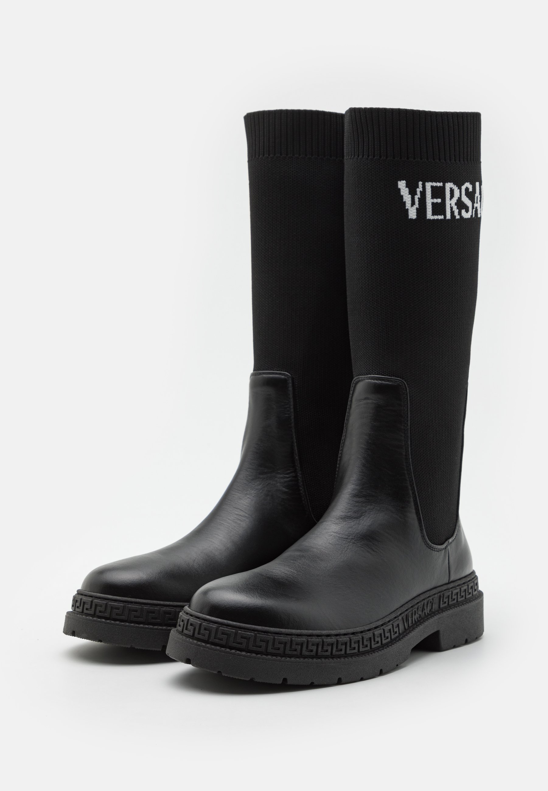 BOOT - Boots