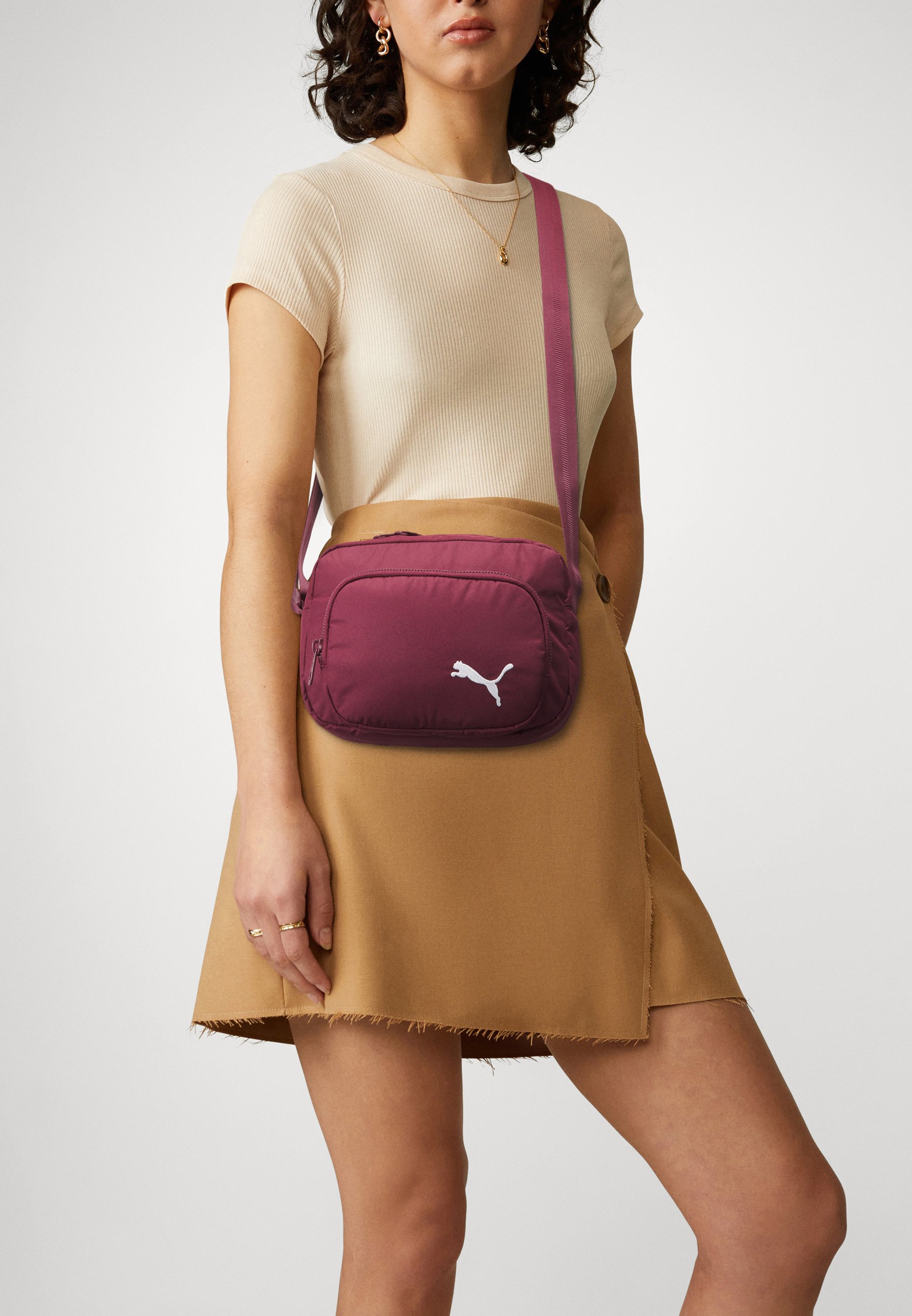 CORE HER COMPACT XBODY - Across body bag