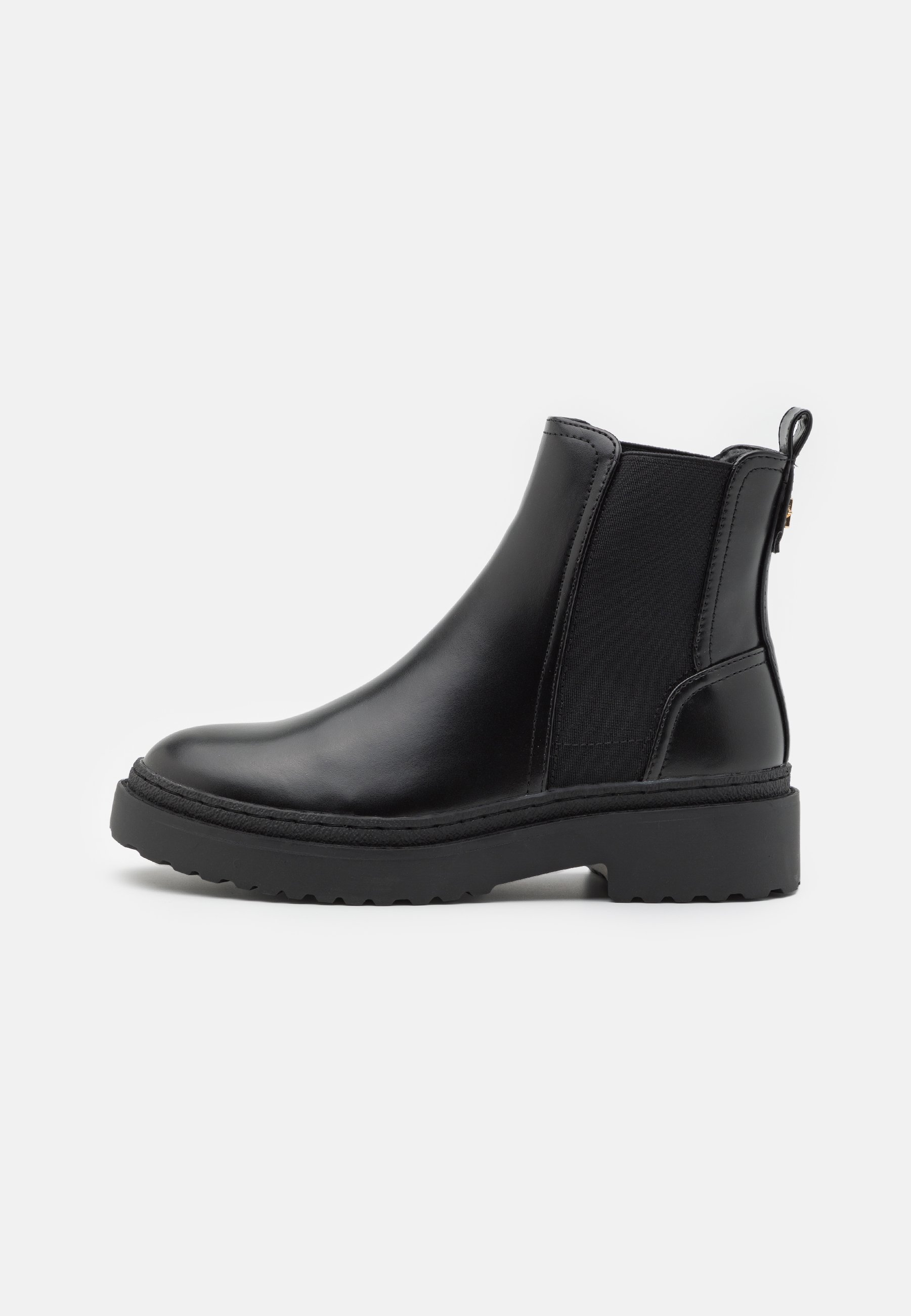 Platform ankle boots