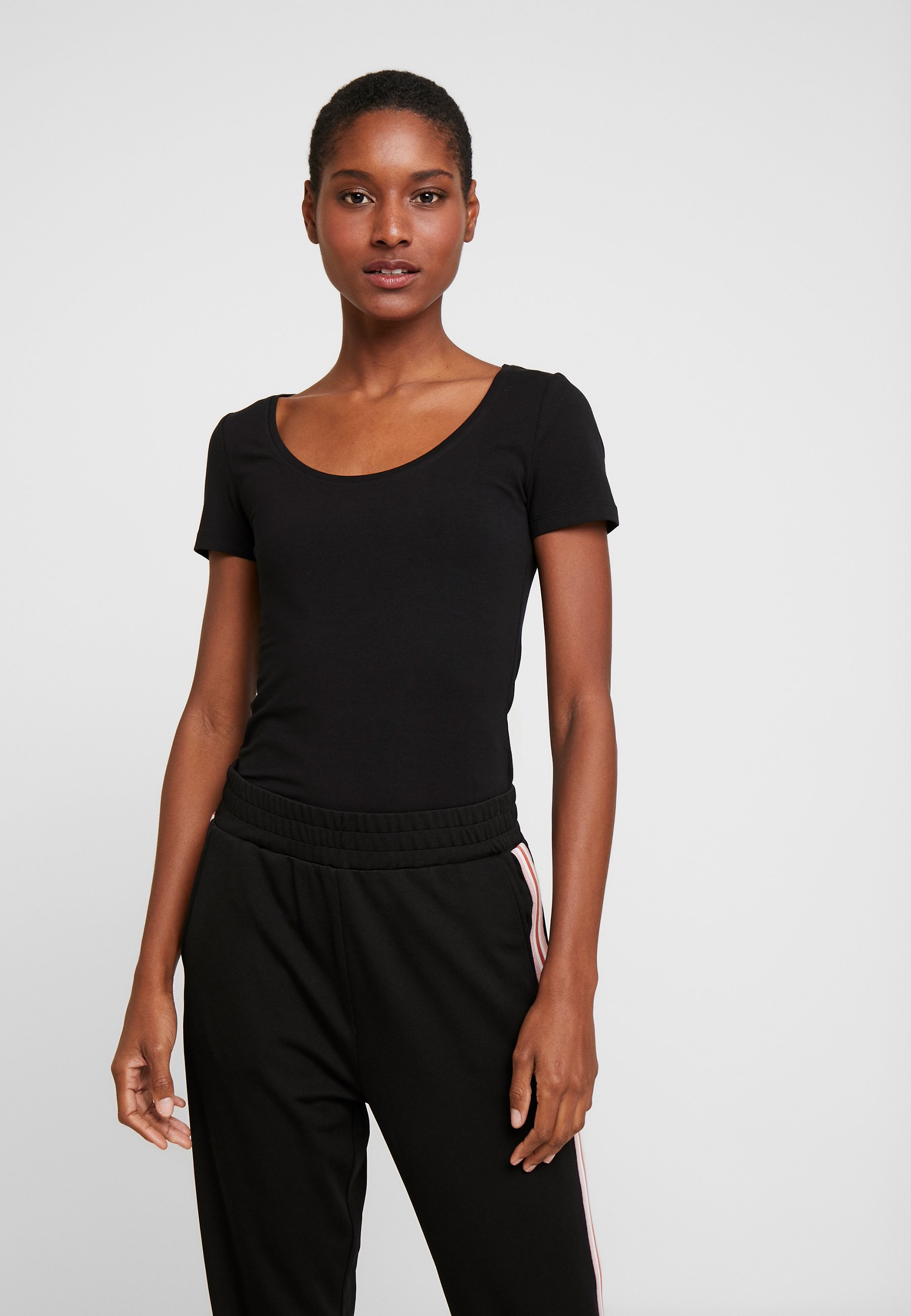 2 PACK- Basic T-shirt