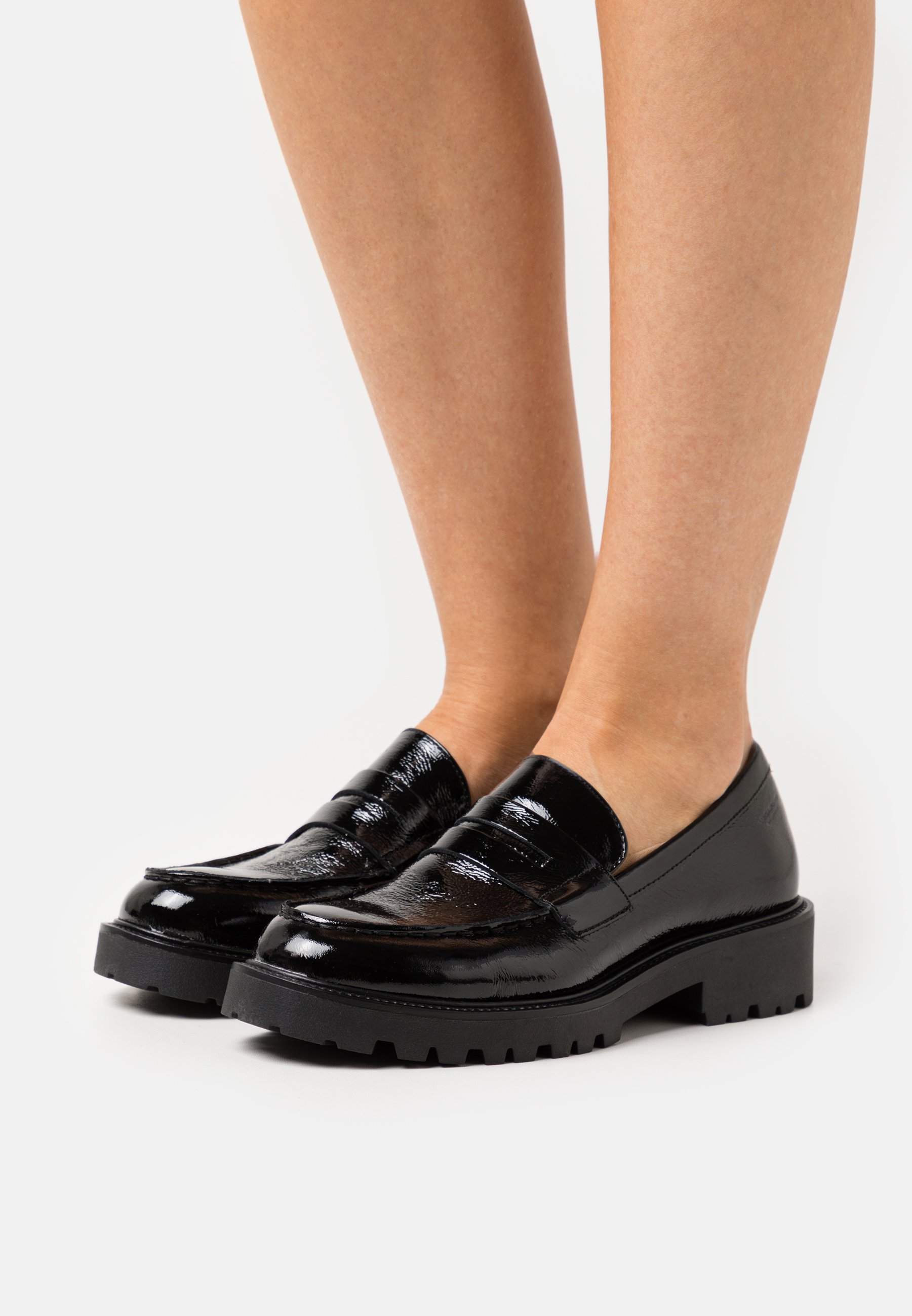 KENOVA - Slip-ons