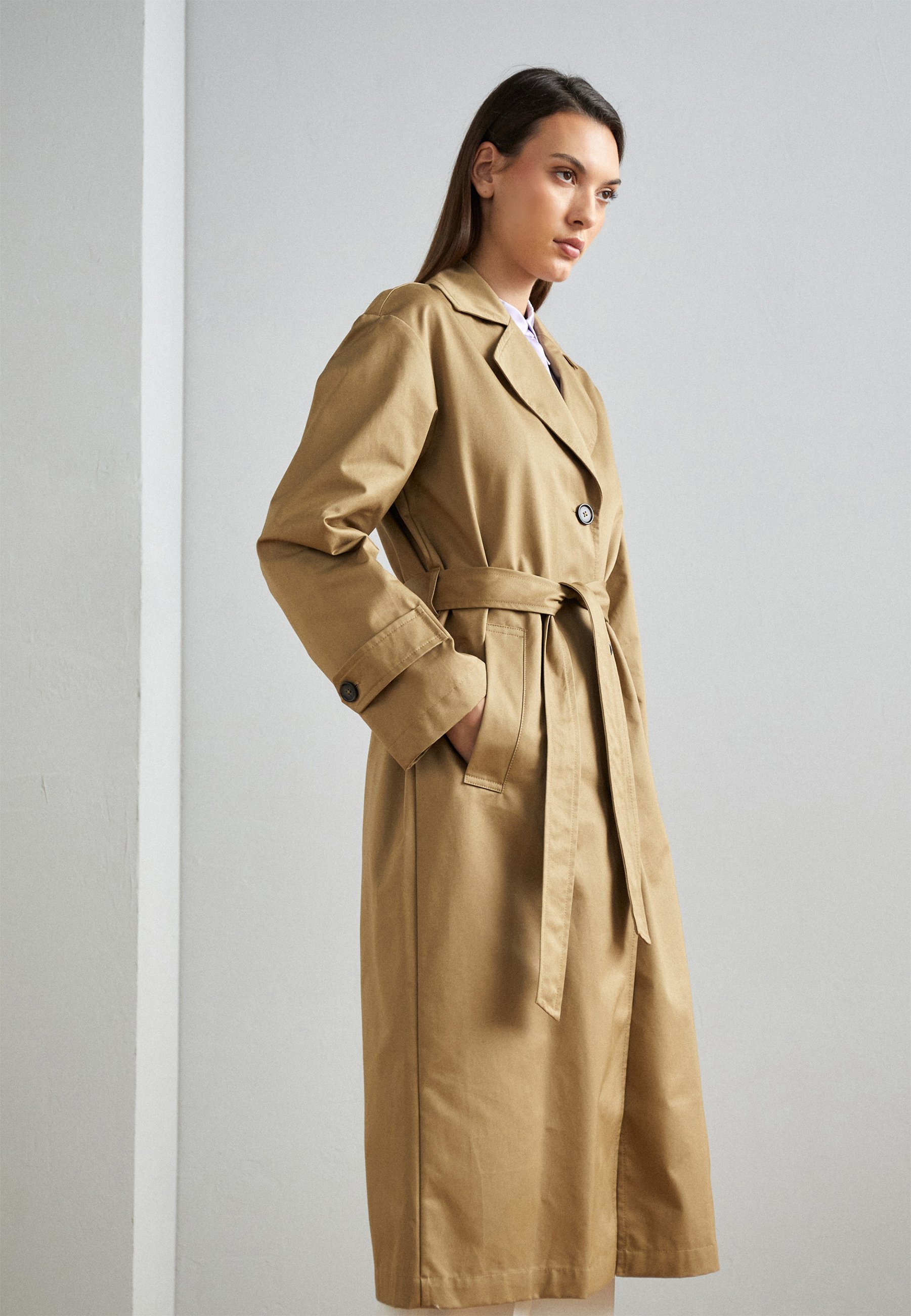 TRENCHCOAT - Trenchcoat