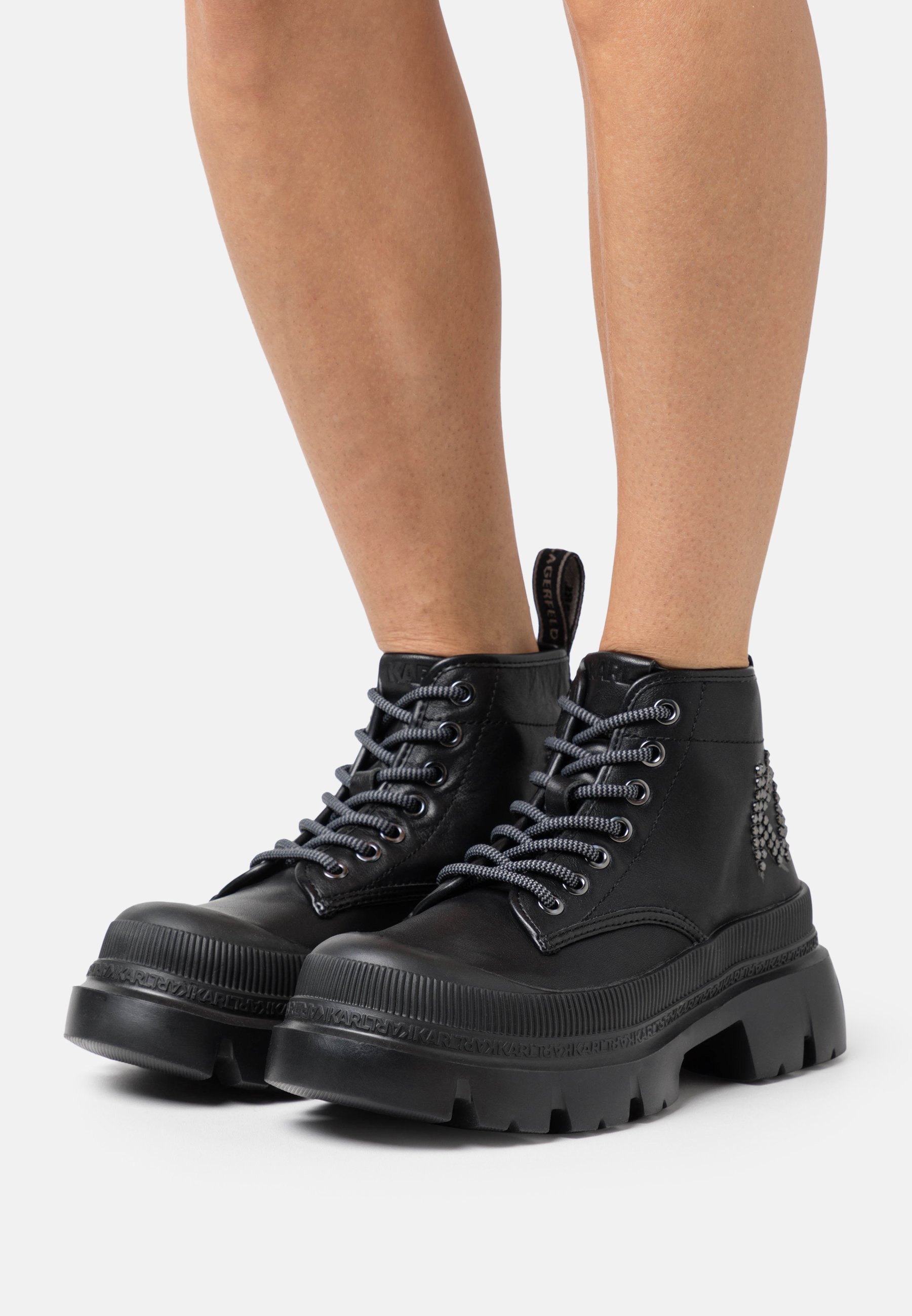 TREKKA MAX MID LACE STUD BOOT - Ankle boots