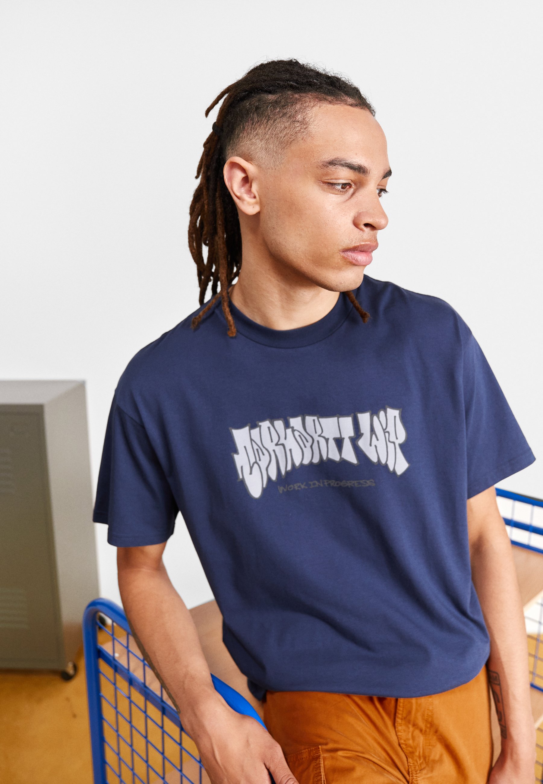 THROW UP- Print T-shirt