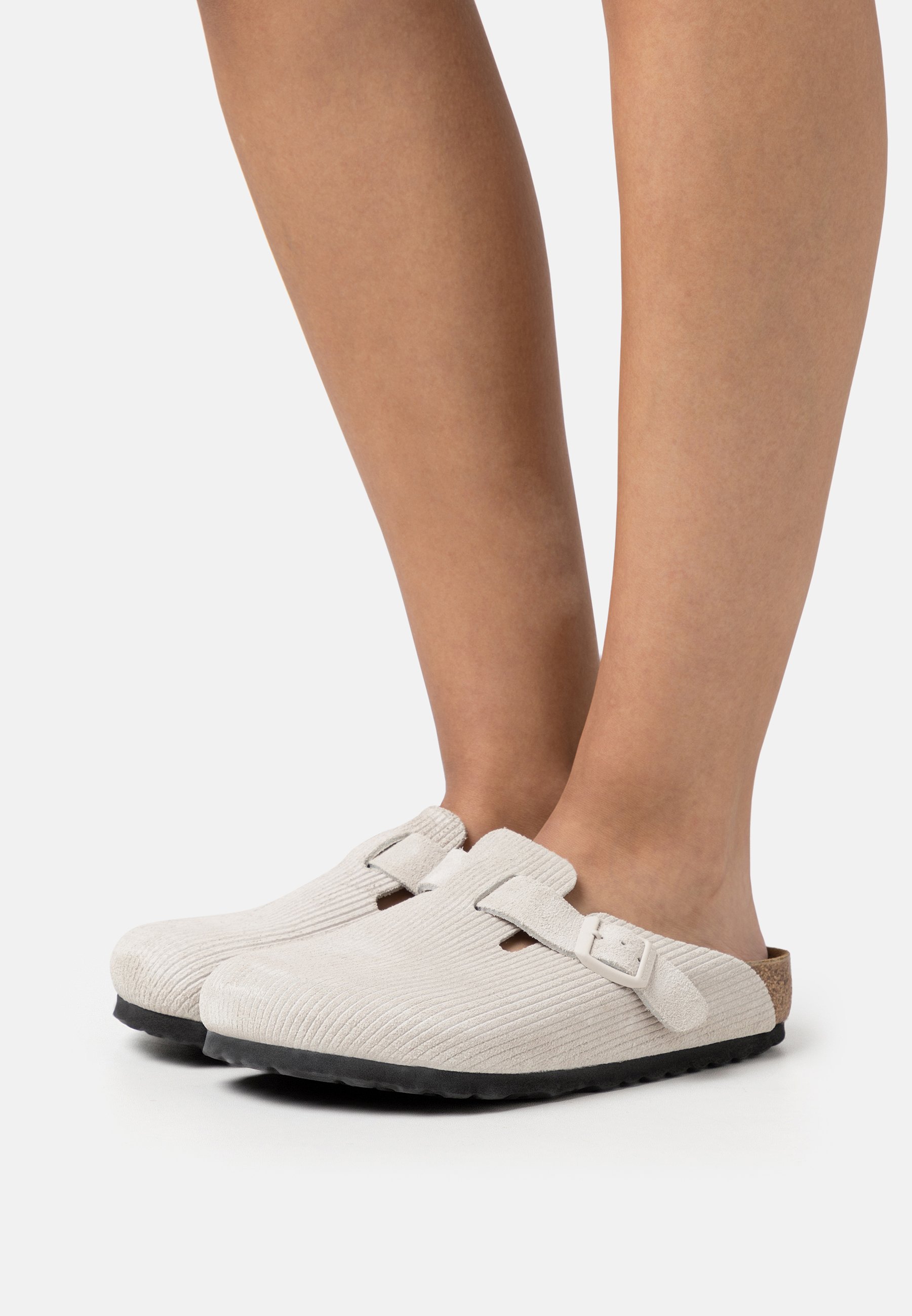 BOSTON LEVE - Slippers
