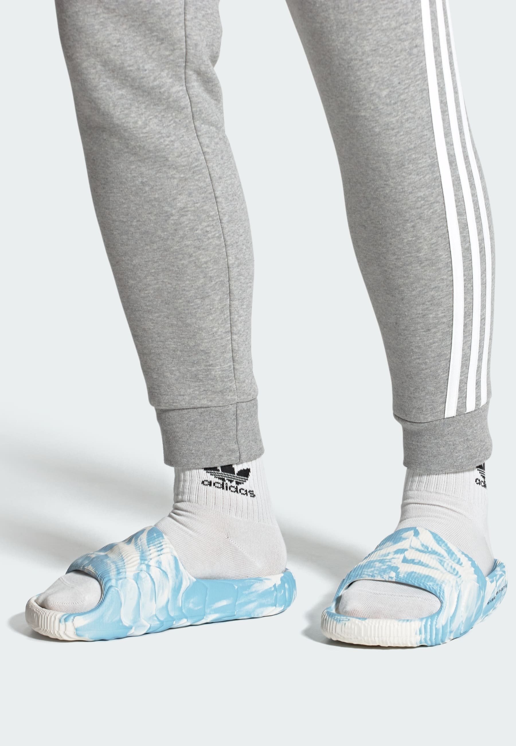 ADILETTE 22 - Pool slides