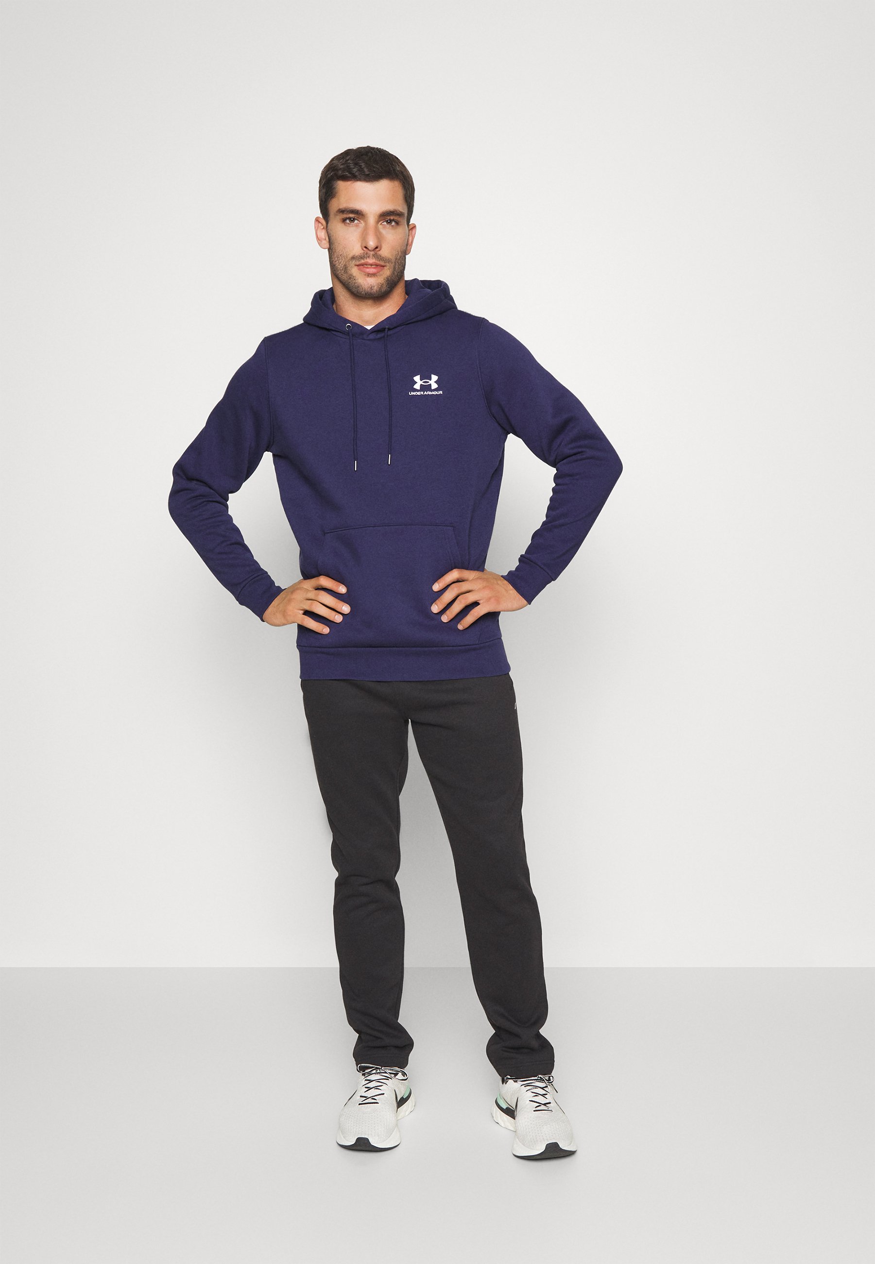 ESSENTIAL - Hoodie