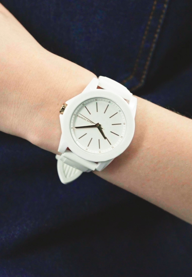SET - Watch