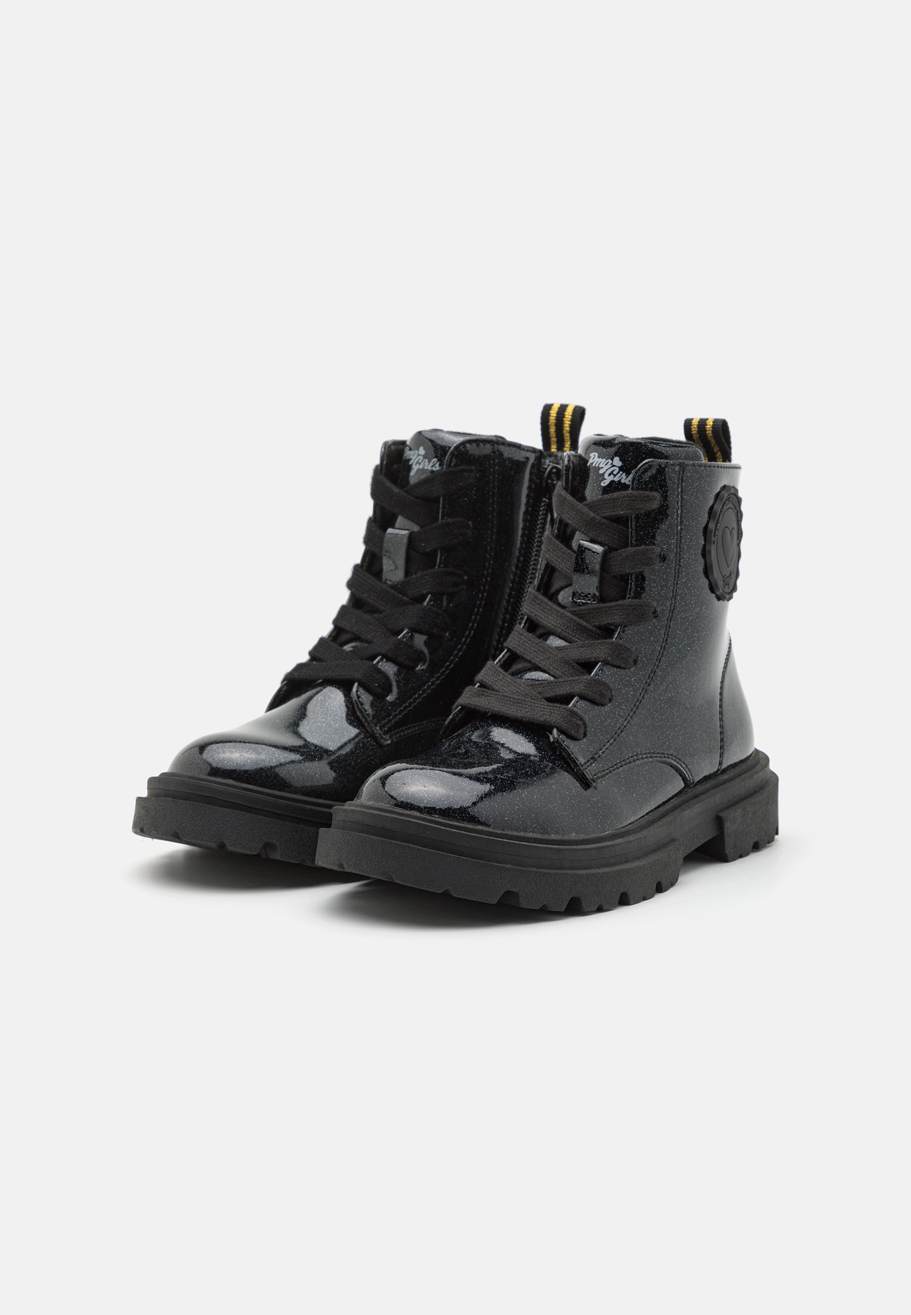 Lace-up ankle boots