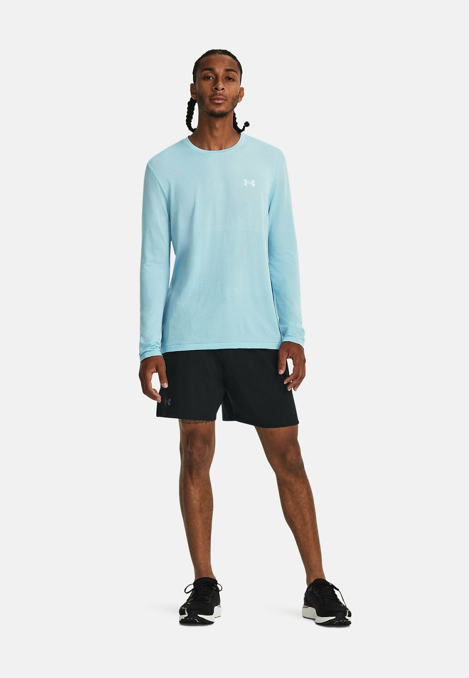 Long sleeved top
