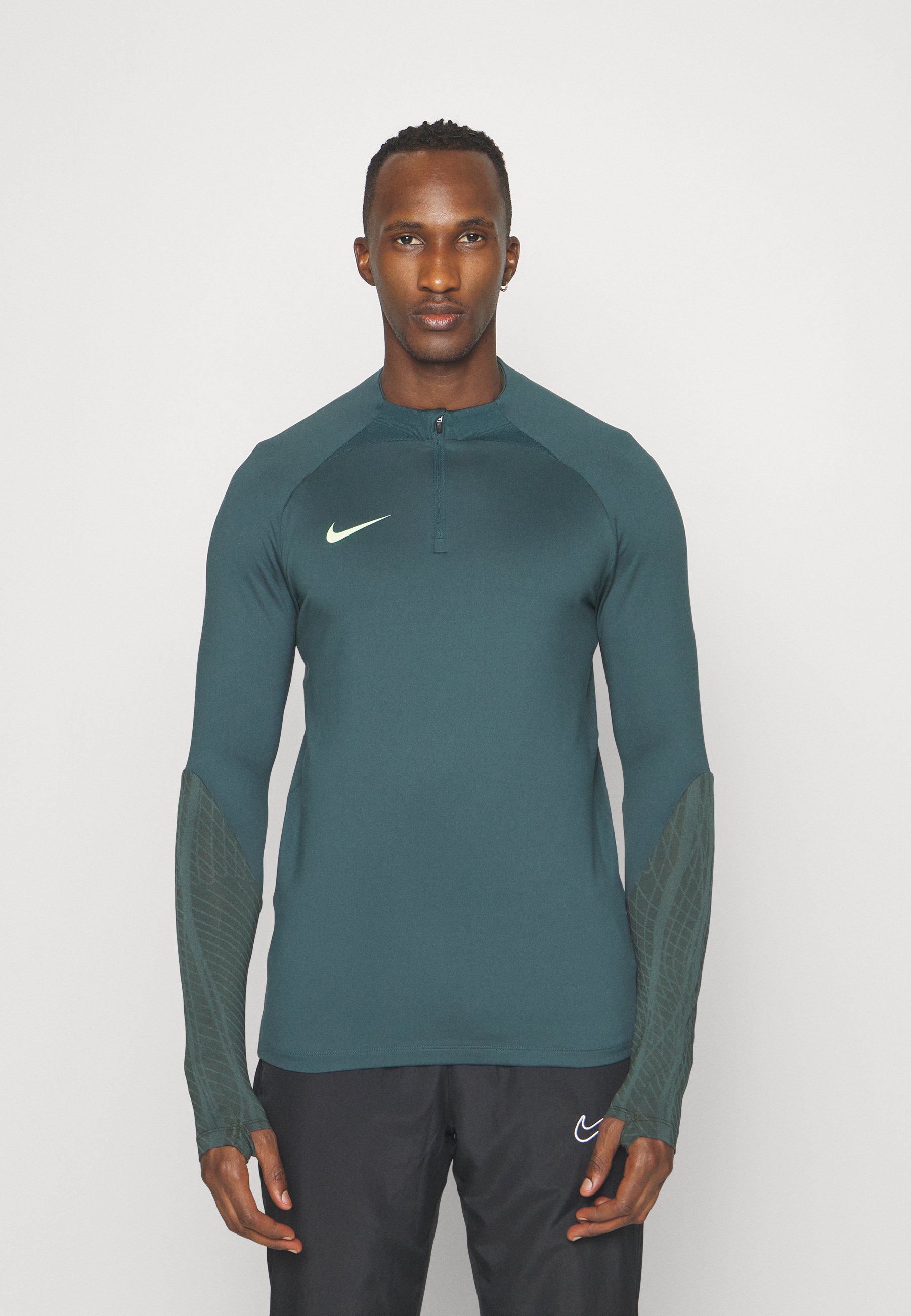STRIKE DRILL- Long sleeved top