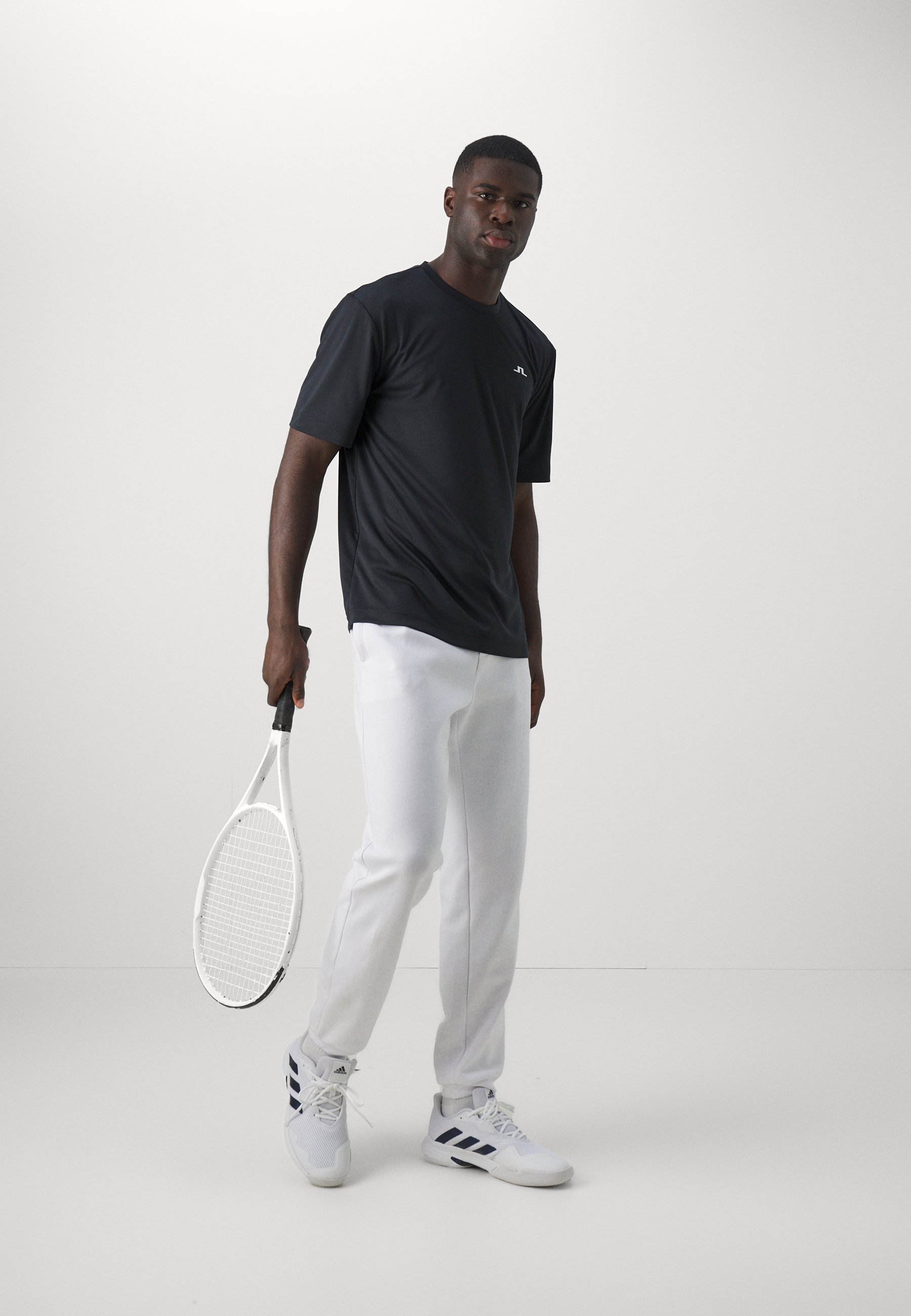 ADE - Basic T-shirt