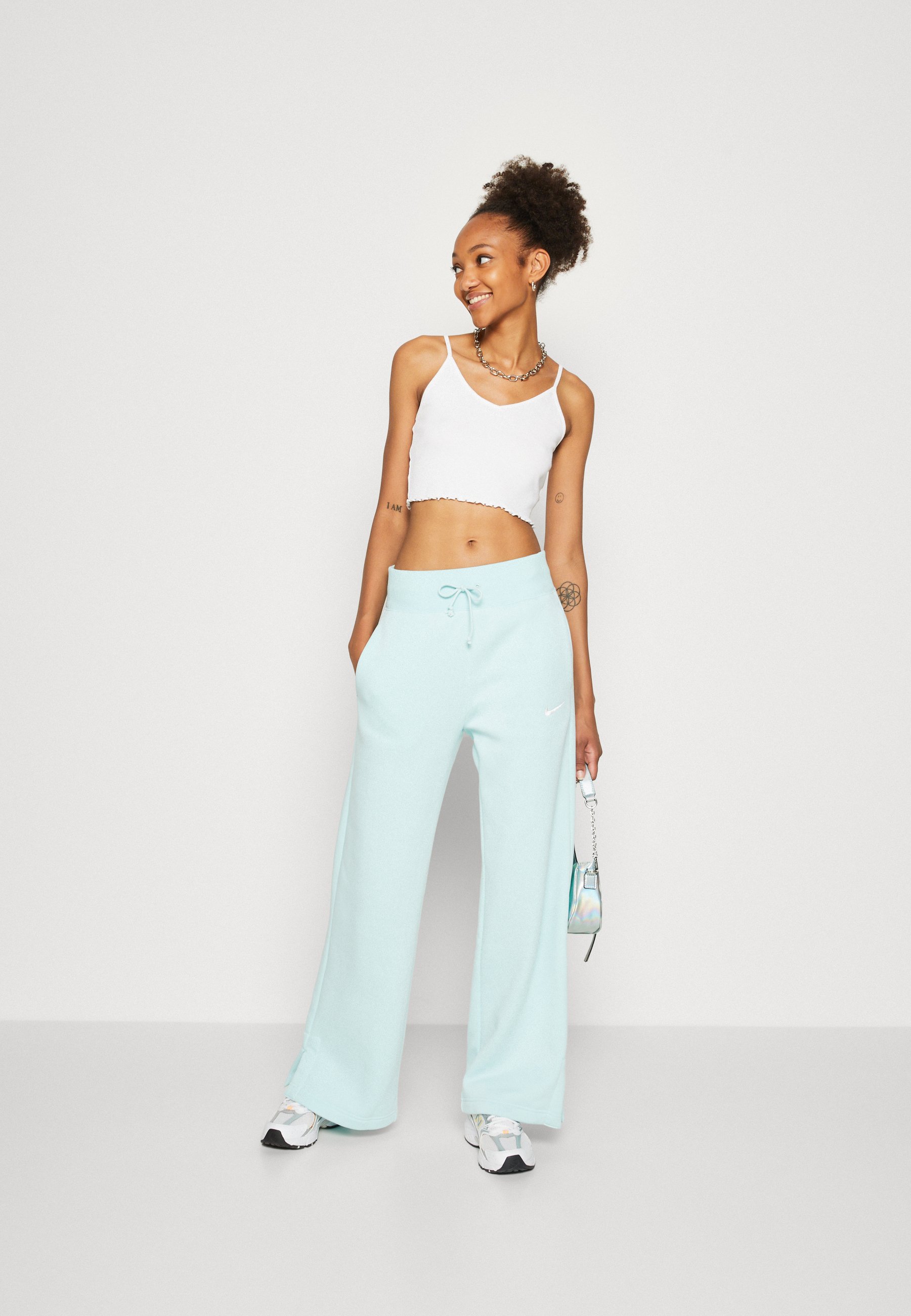 STYLE PANT WIDE - Tracksuit bottoms