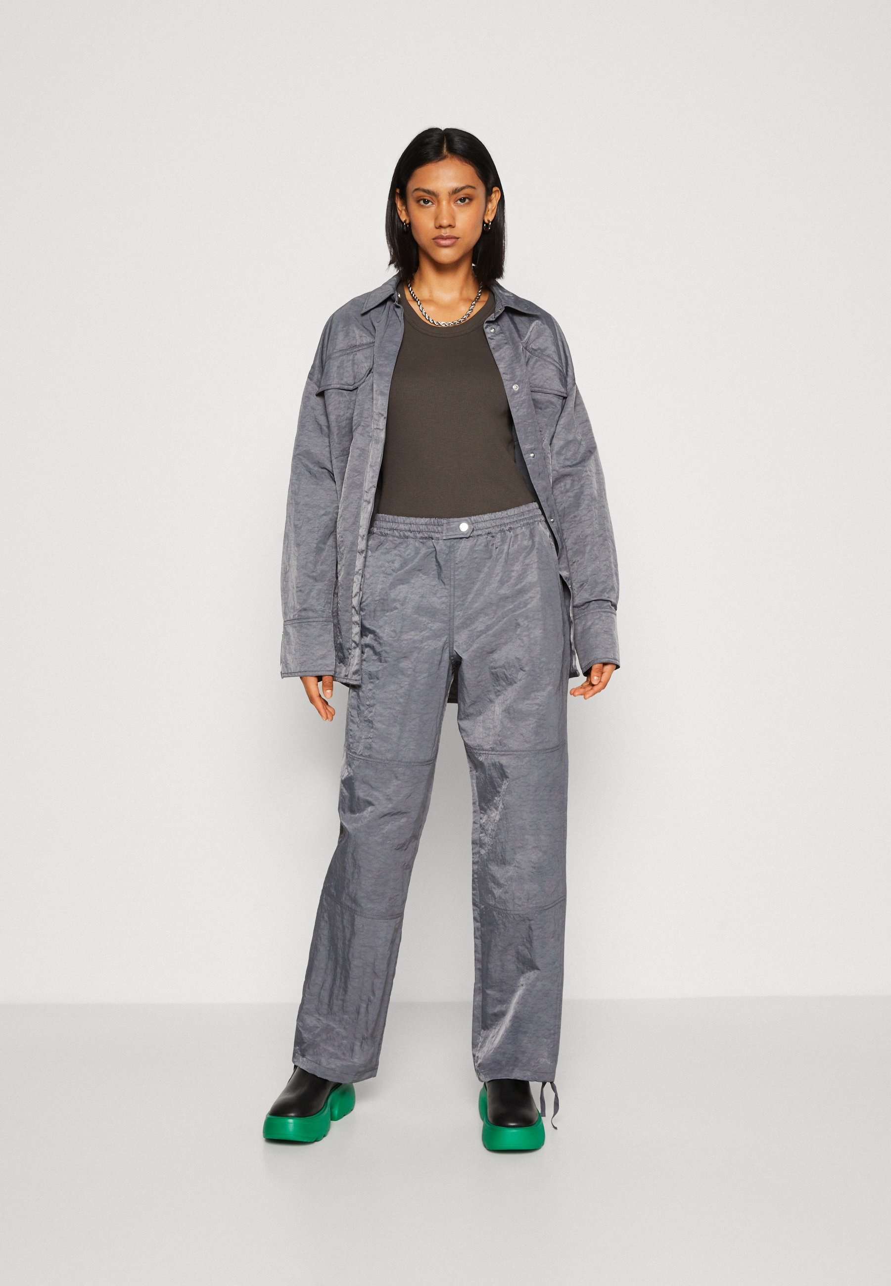 GIRA BUTTON TROUSERS - Trousers