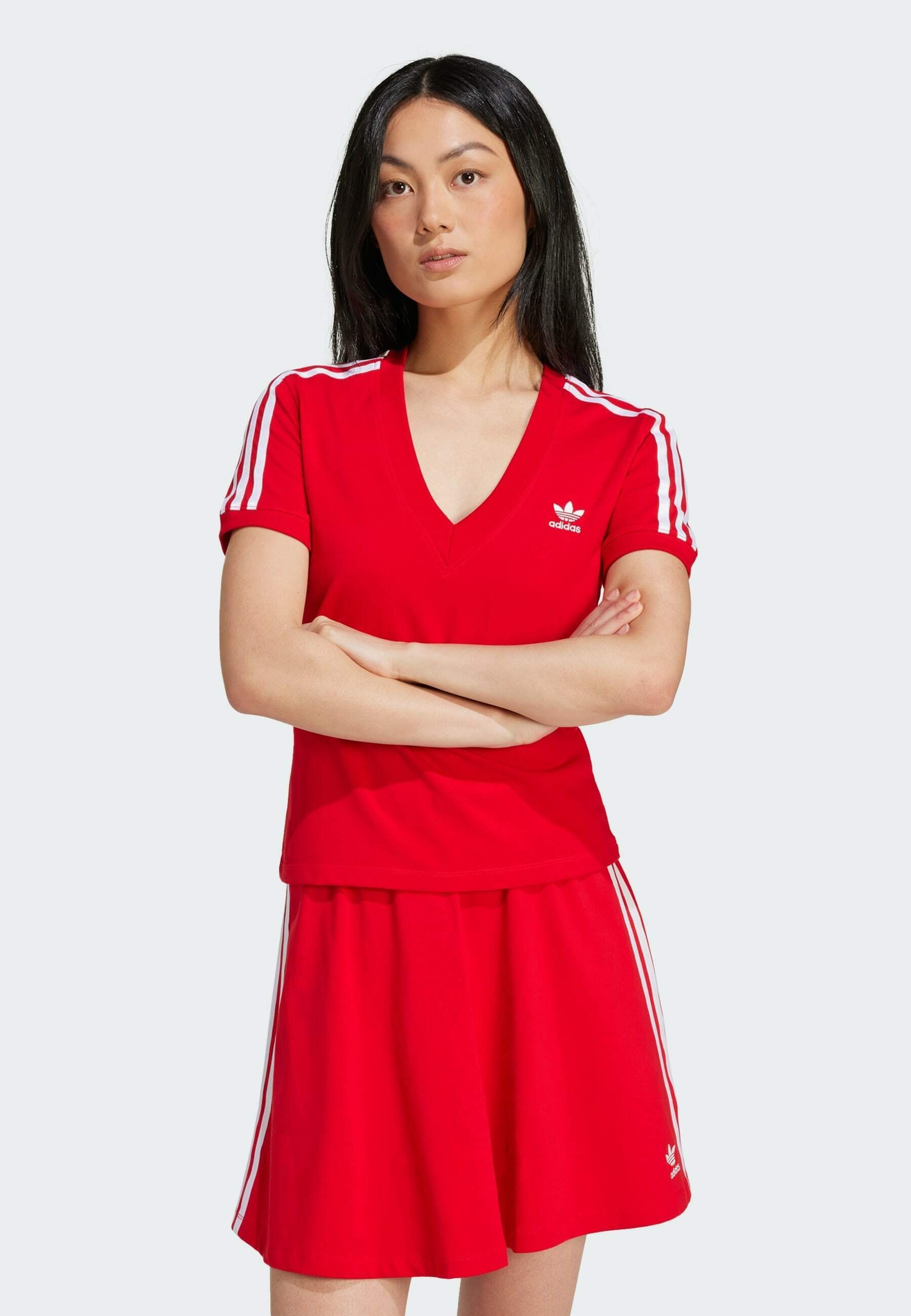 3-STRIPES V-NECK - Print T-shirt