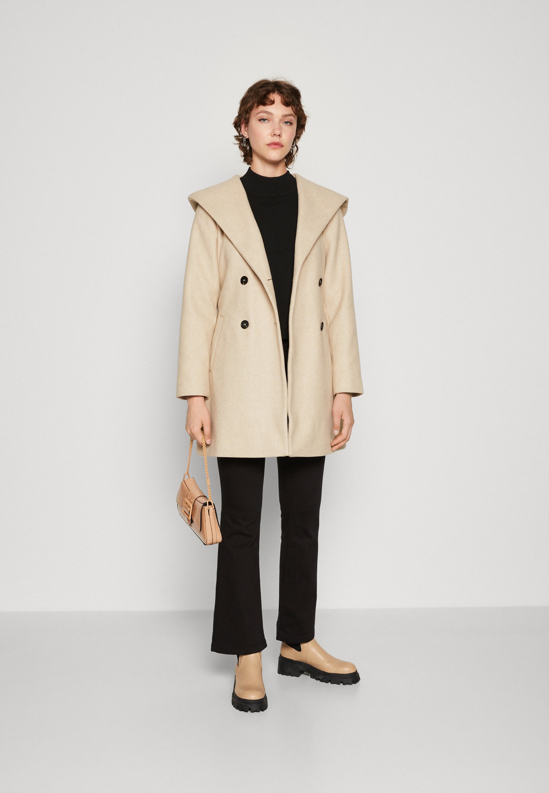 Short coat