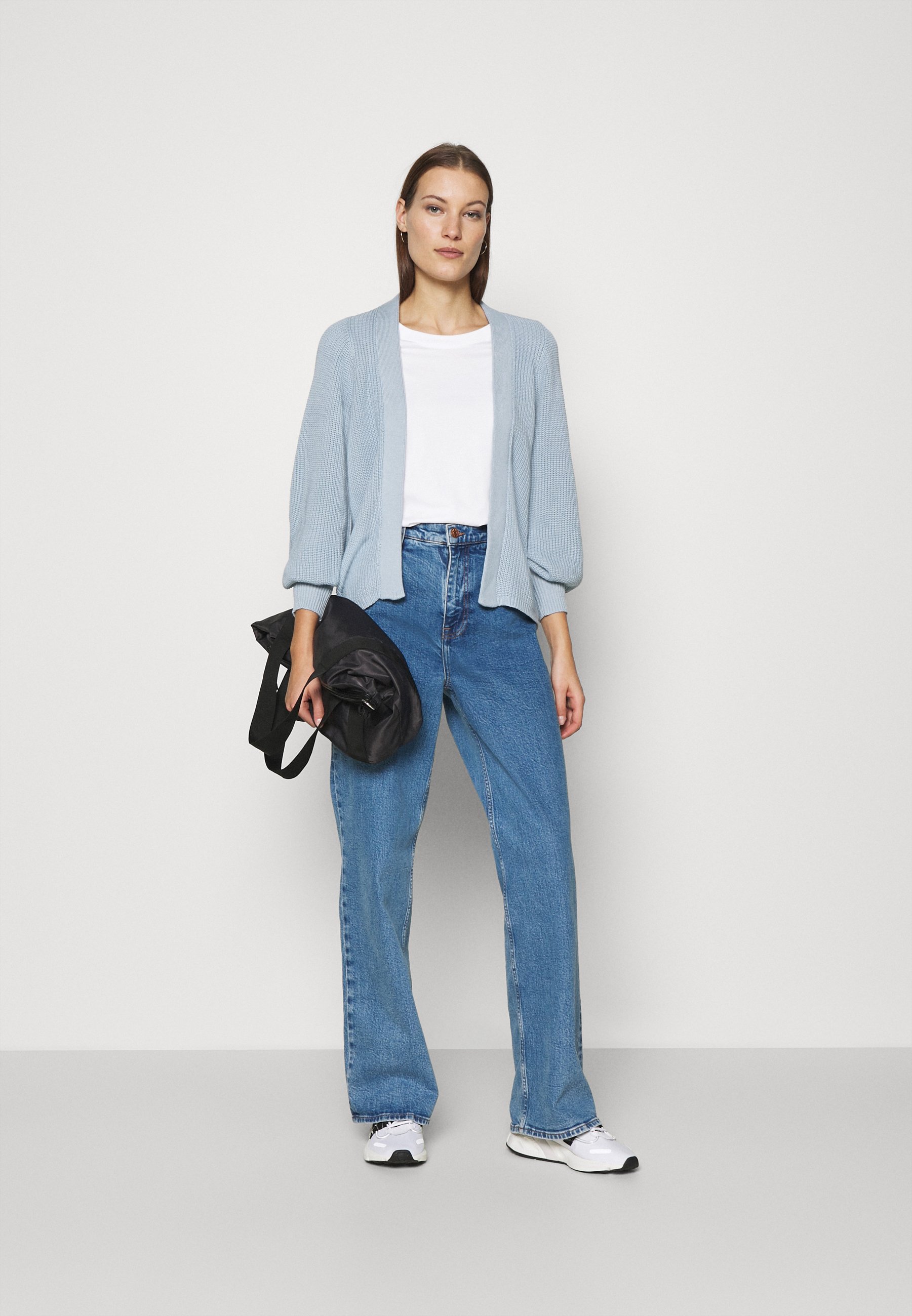 STANDARD TEE- Long sleeved top
