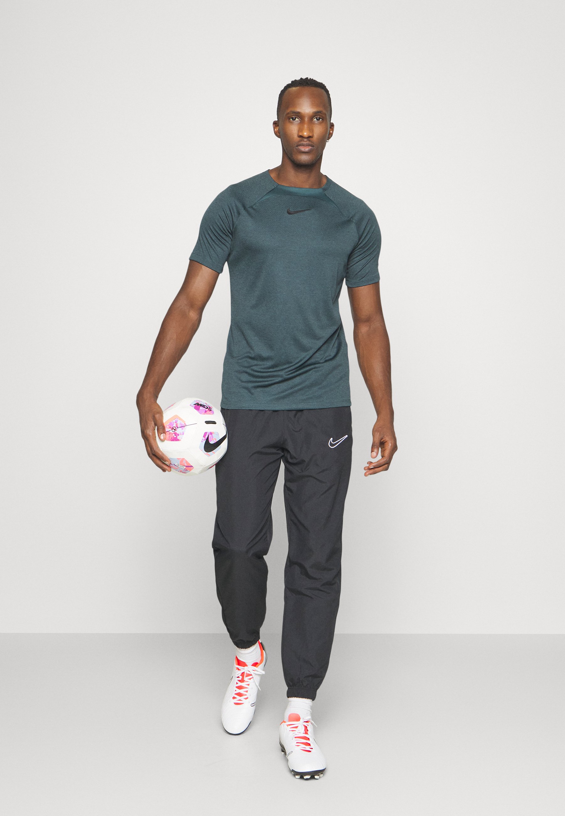 ACADEMY - Sports T-shirt
