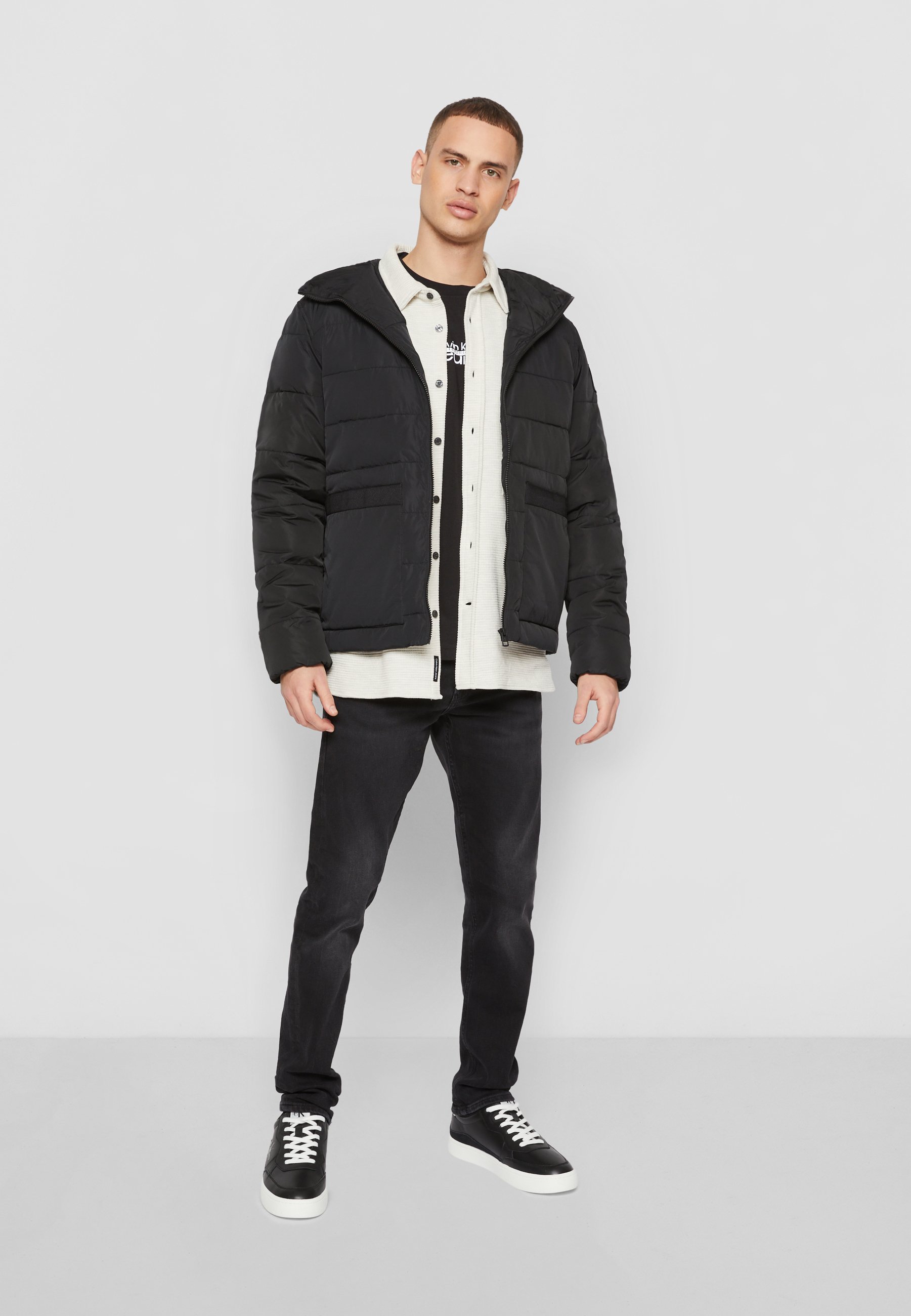 BADGE ELASTIC TRIM JACKET - Light jacket