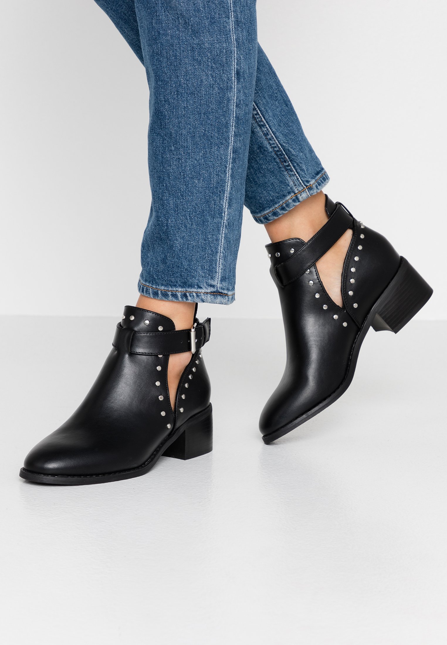 Ankle boots