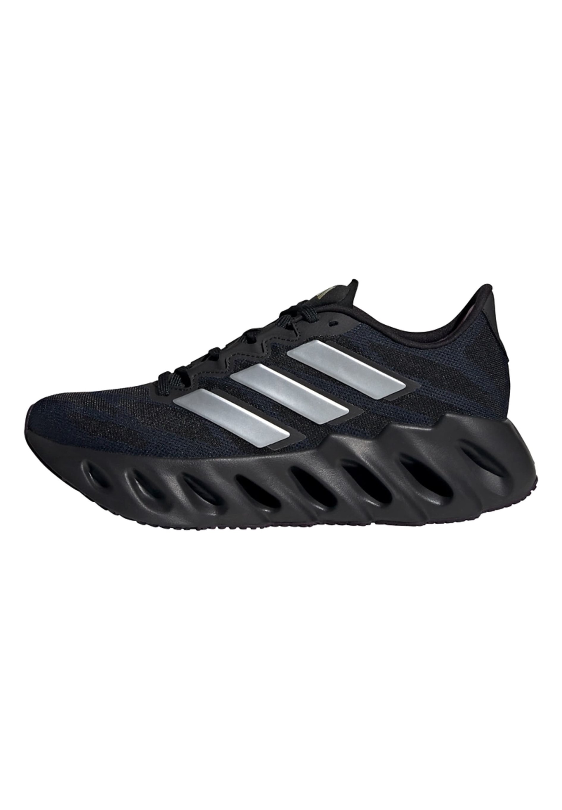 SWITCH FWD - Neutral running shoes