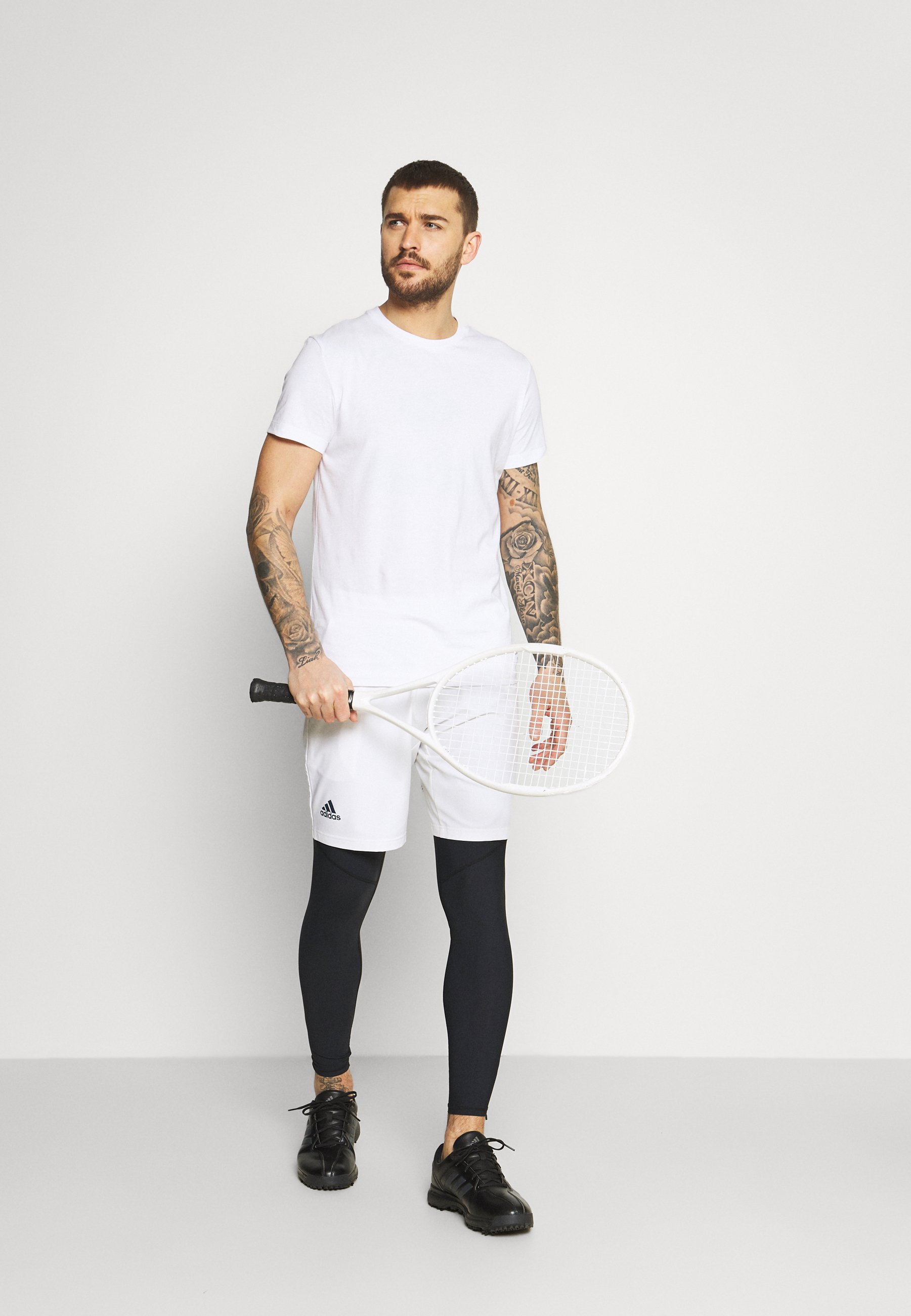 CENTRE - Basic T-shirt