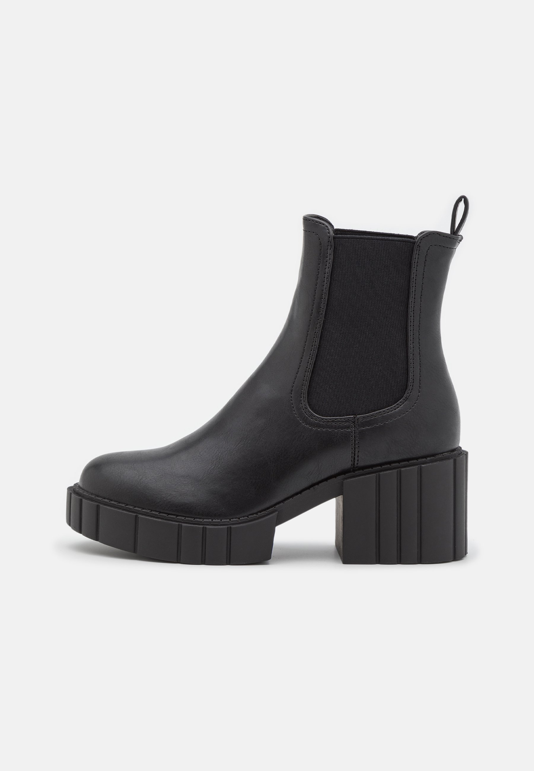 Platform ankle boots