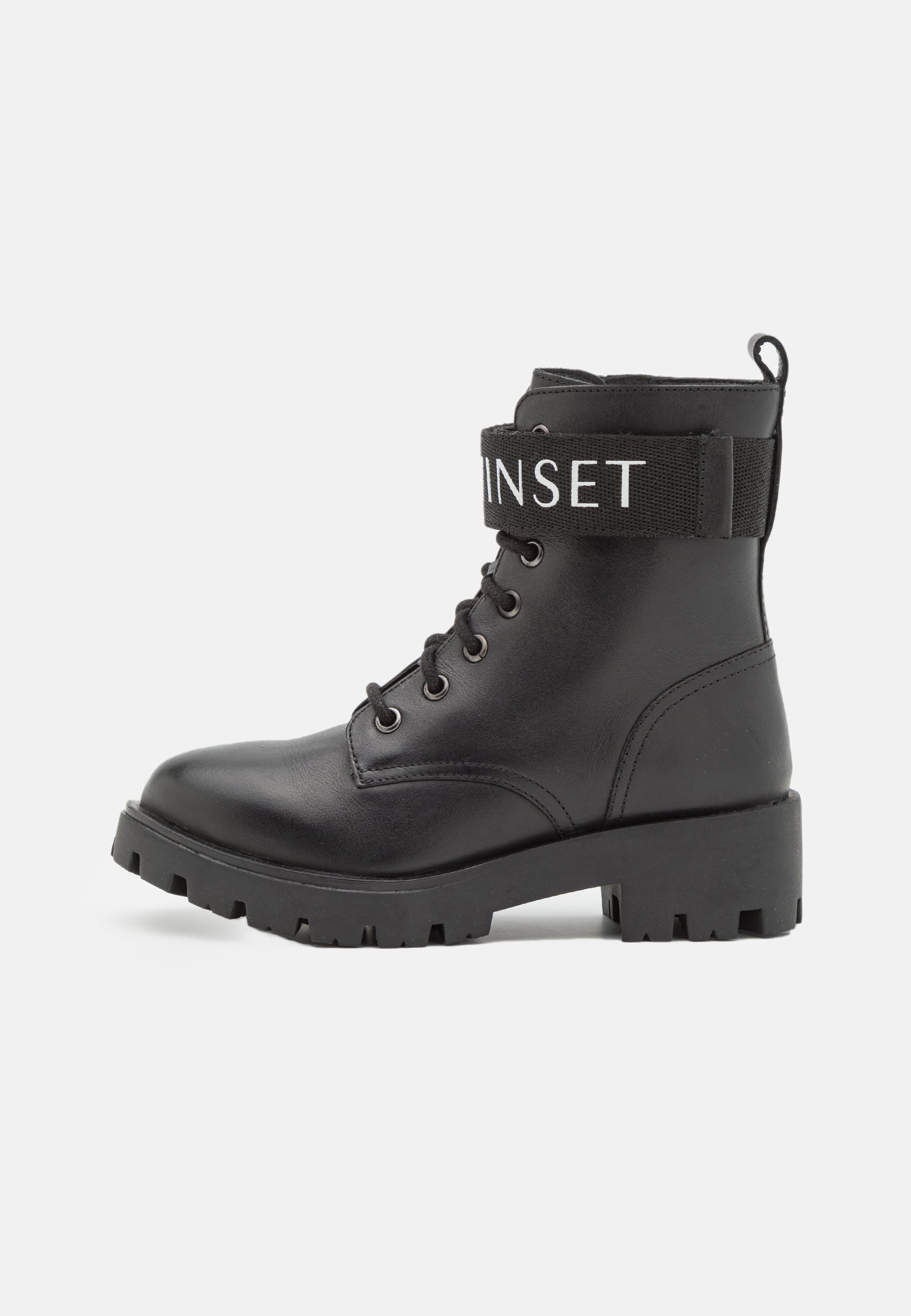 BOOTS - Lace-up ankle boots