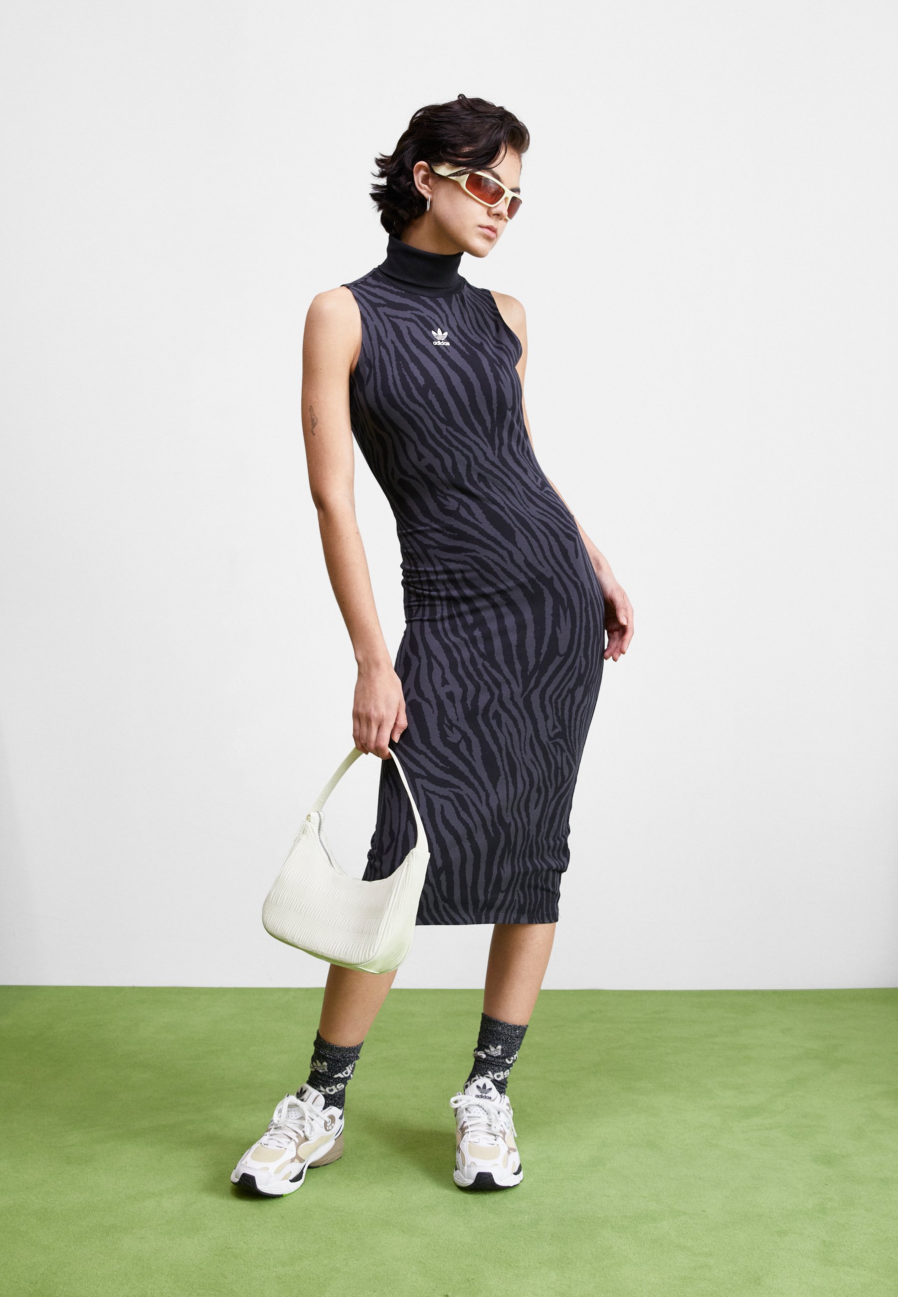 ALLOVER ZEBRA - Shift dress