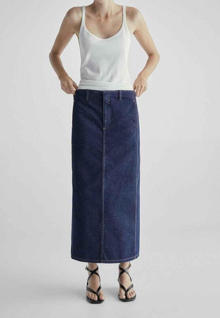 STRAIGHT WITH BACK OPENING- Maxi skirt