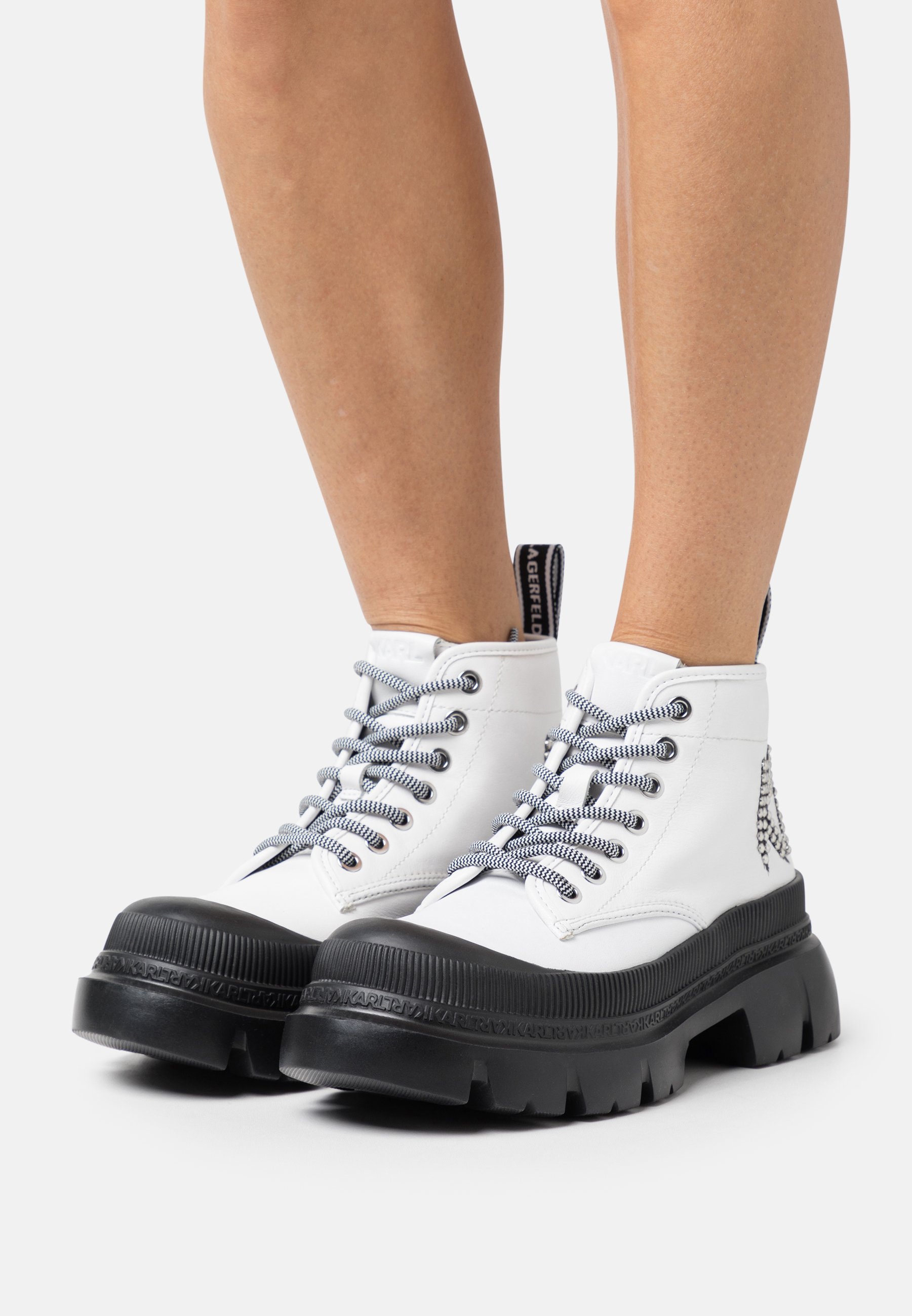 TREKKA MAX MID LACE STUD BOOT - Ankle boots