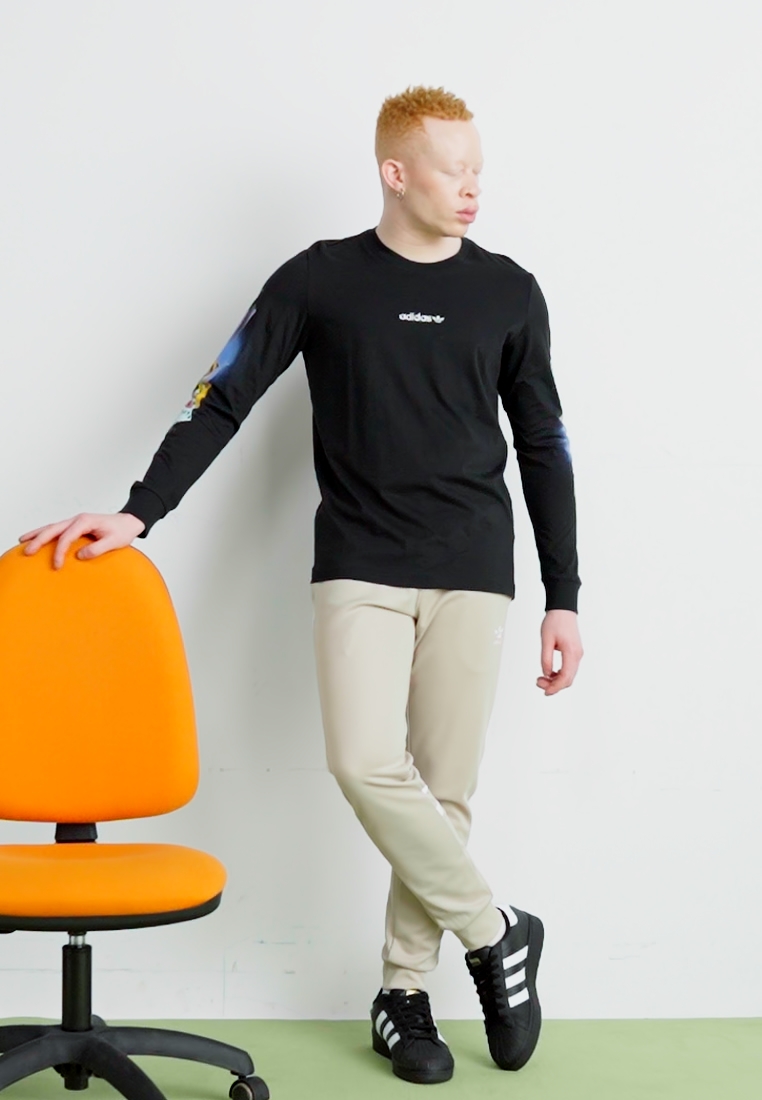 RETRO GRAPHIC - Long sleeved top