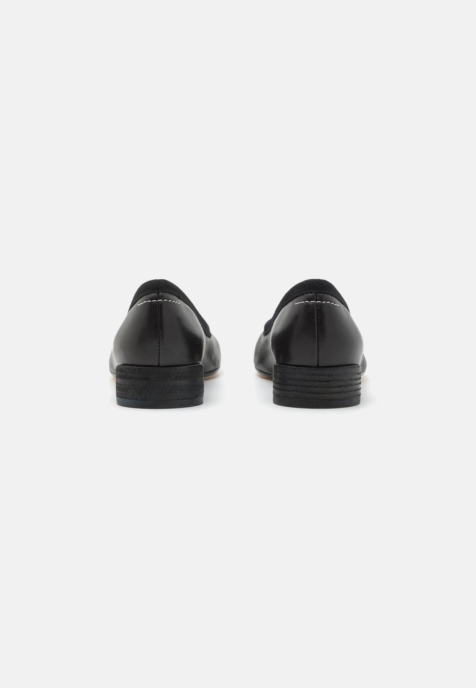 Ballet pumps