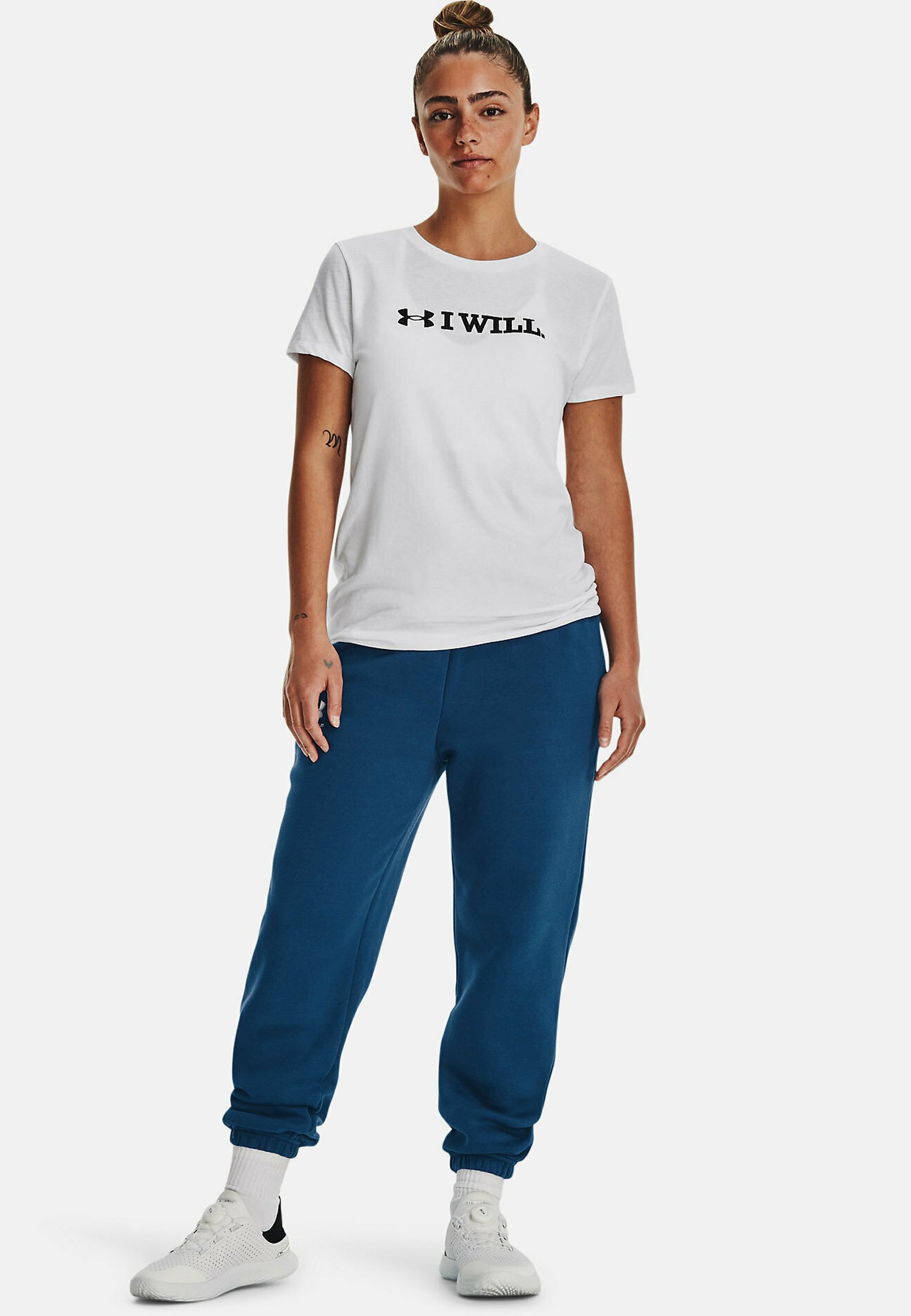 ESSENTIAL JOGGERS - Tracksuit bottoms