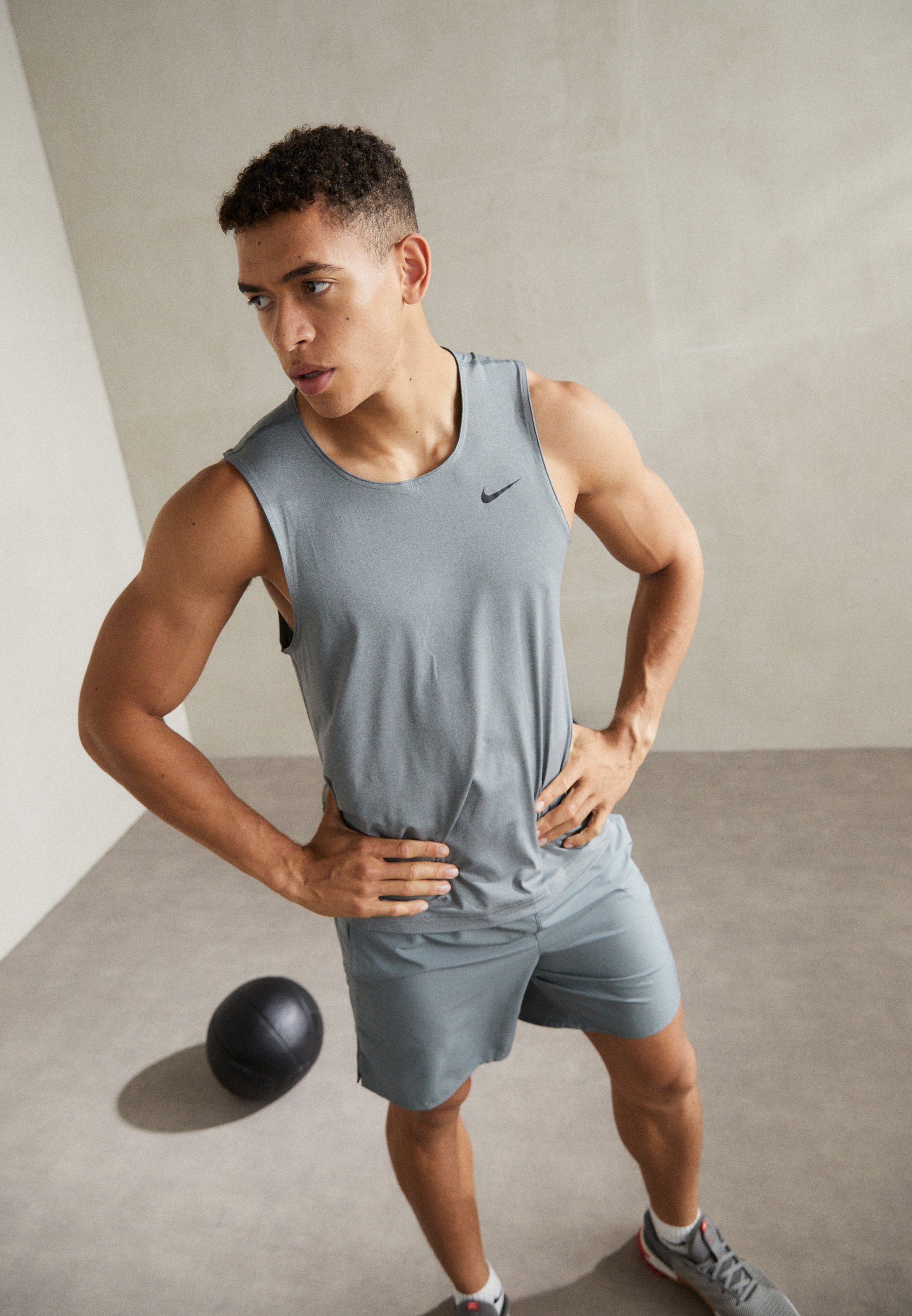 READY TANK - Top