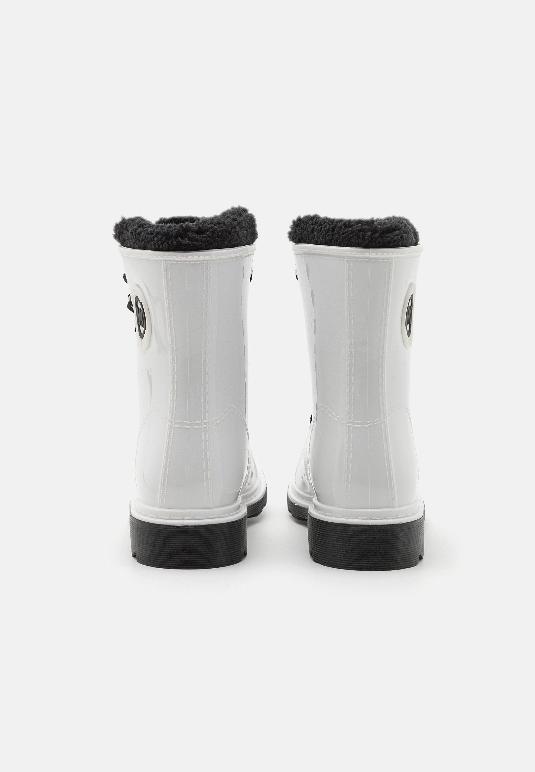 MONTAIGNE - Wellies