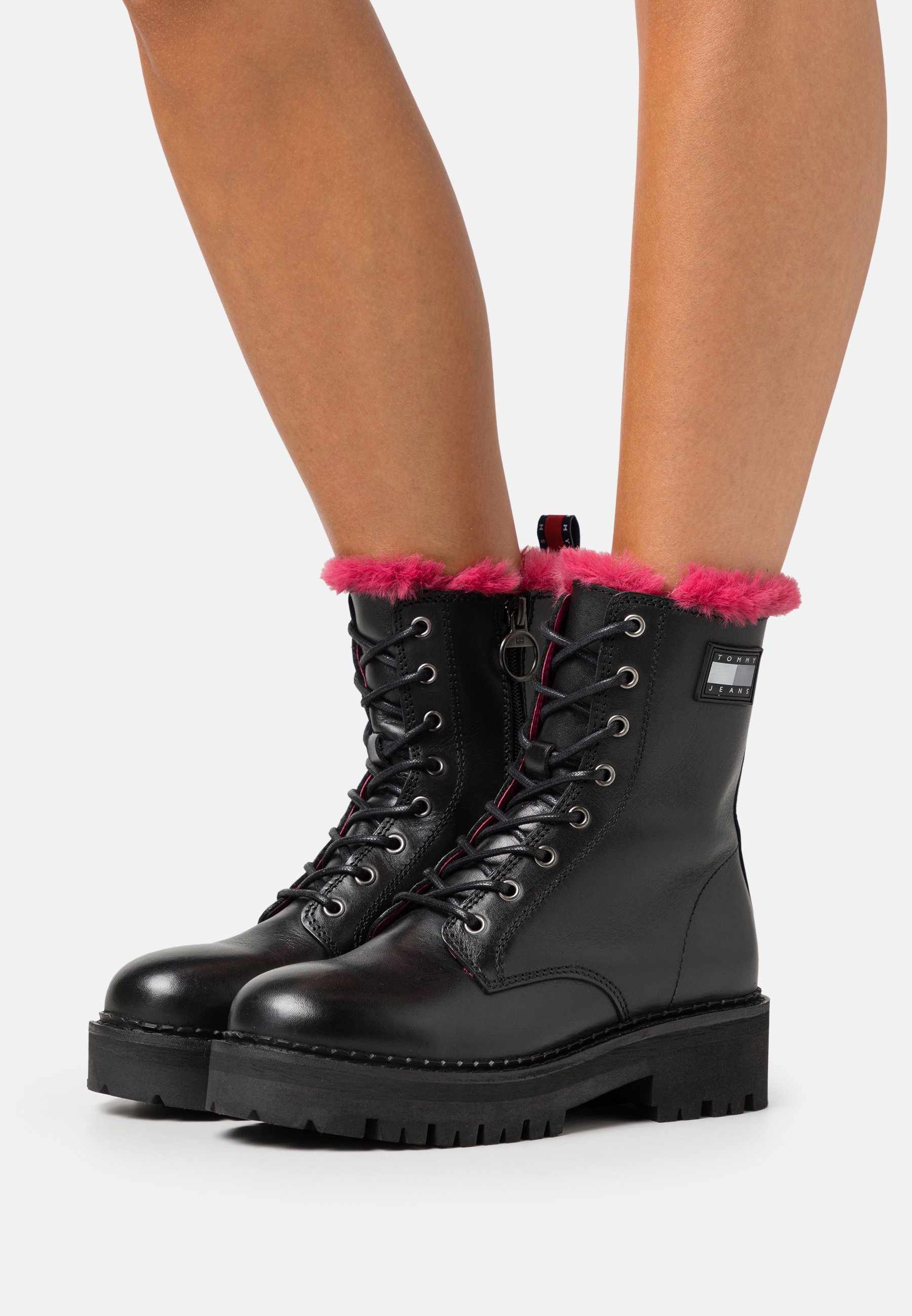 URBAN- Platform ankle boots