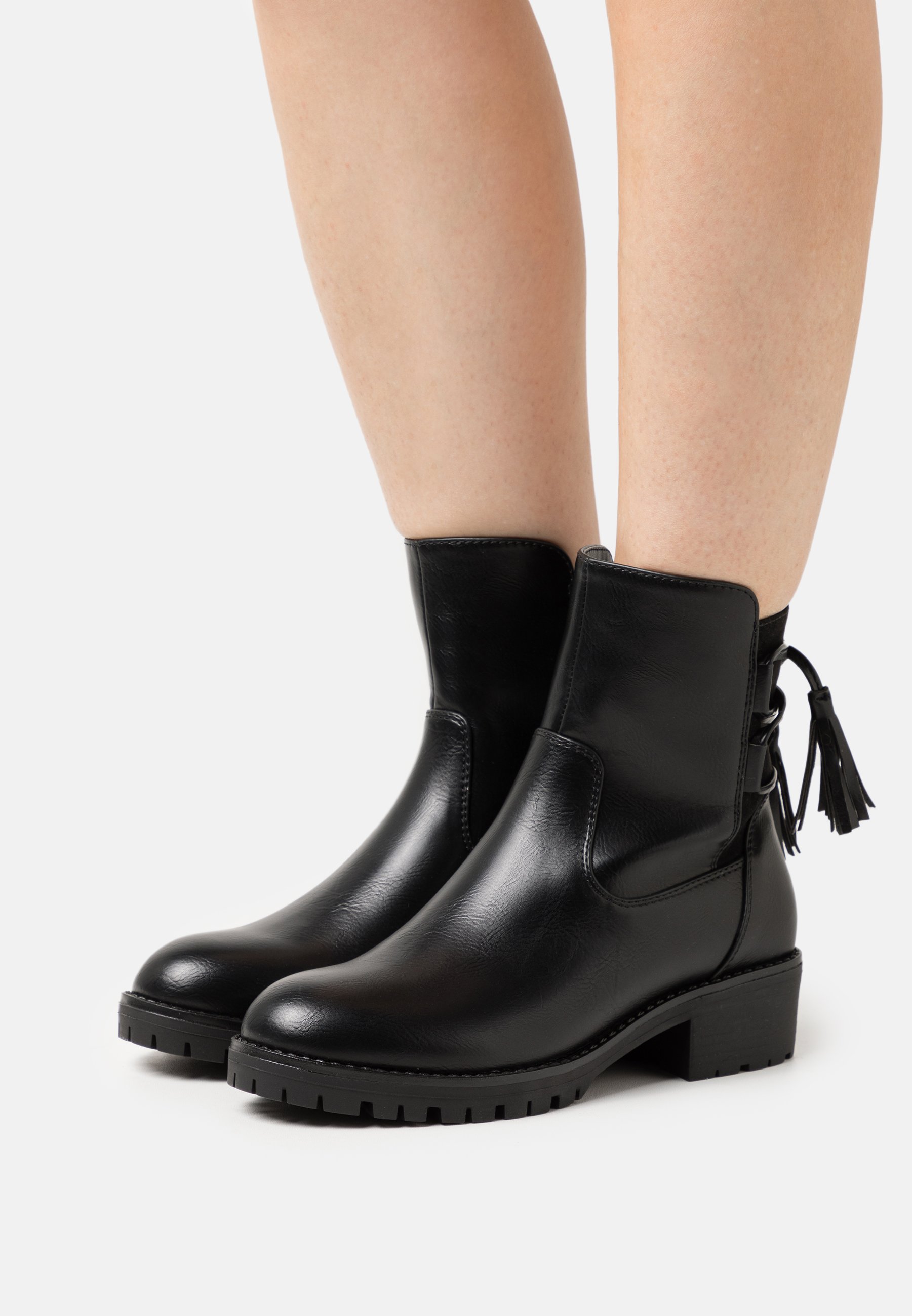 WINTER BOOT - Classic ankle boots -black
