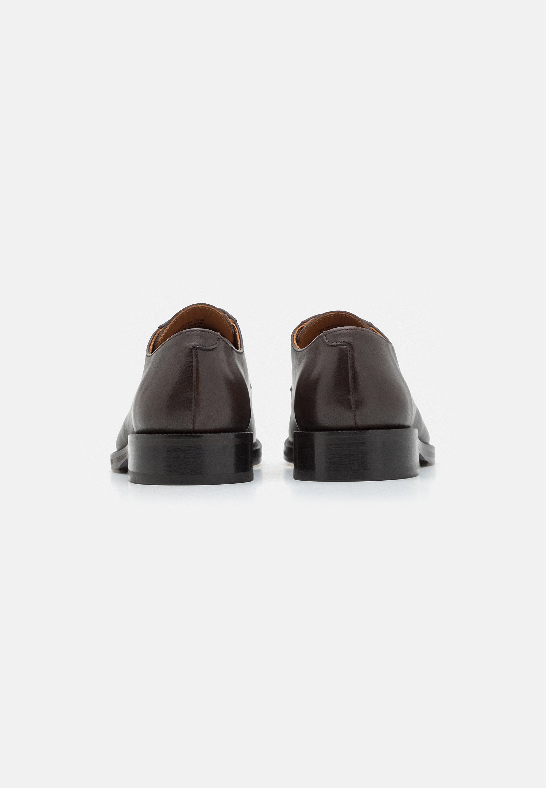 OPUSON - Smart lace-ups