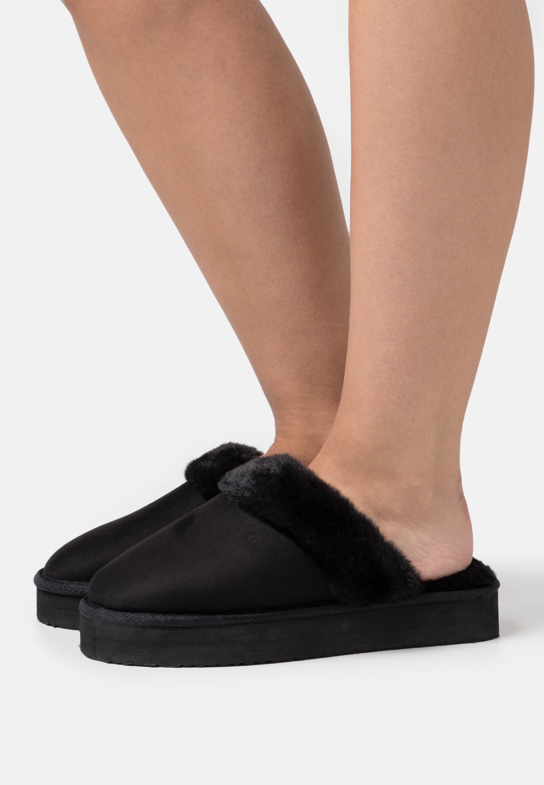 PLATFORM - Slippers