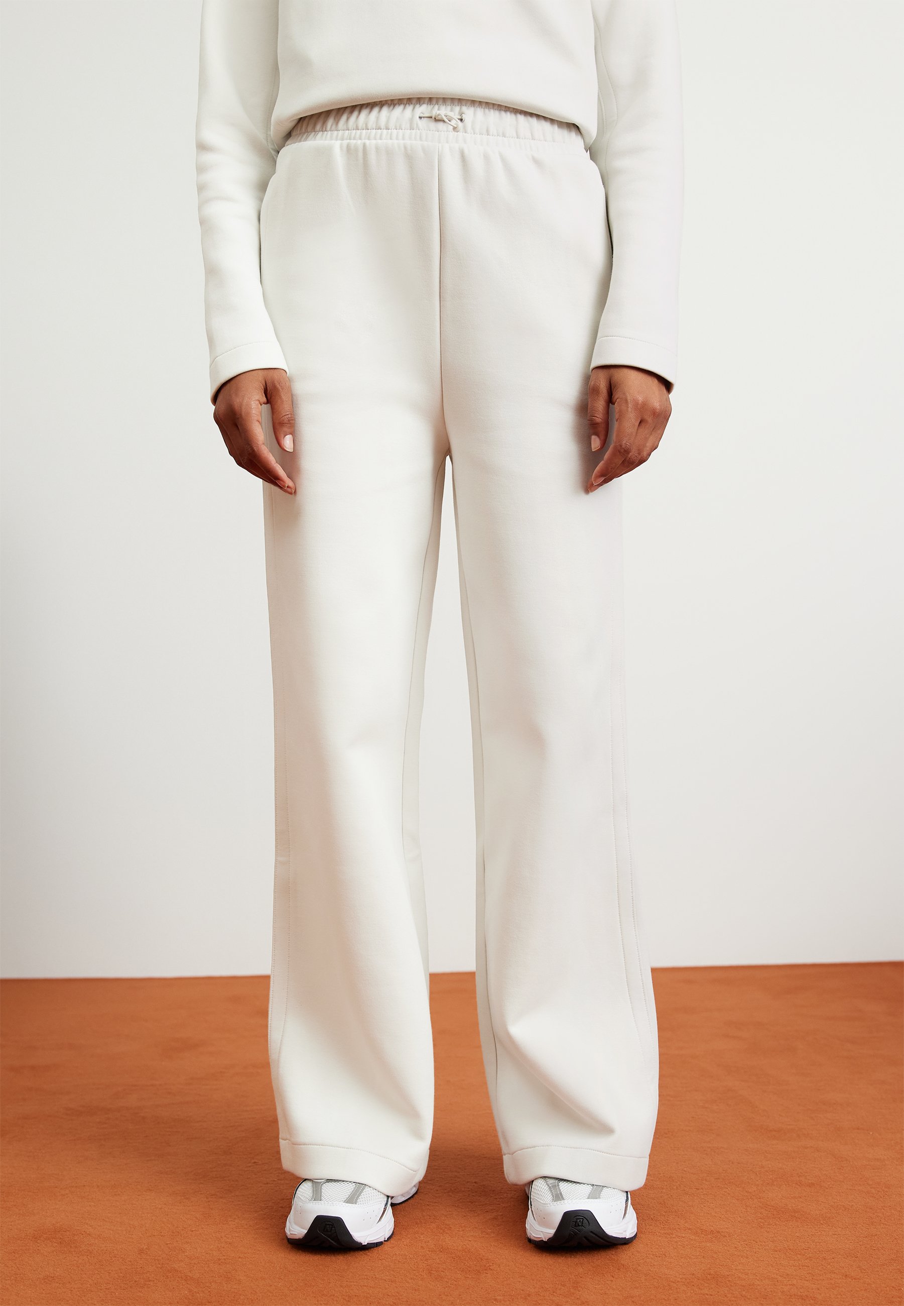 INFUSE WIDE LEG PANTS - Tracksuit bottoms