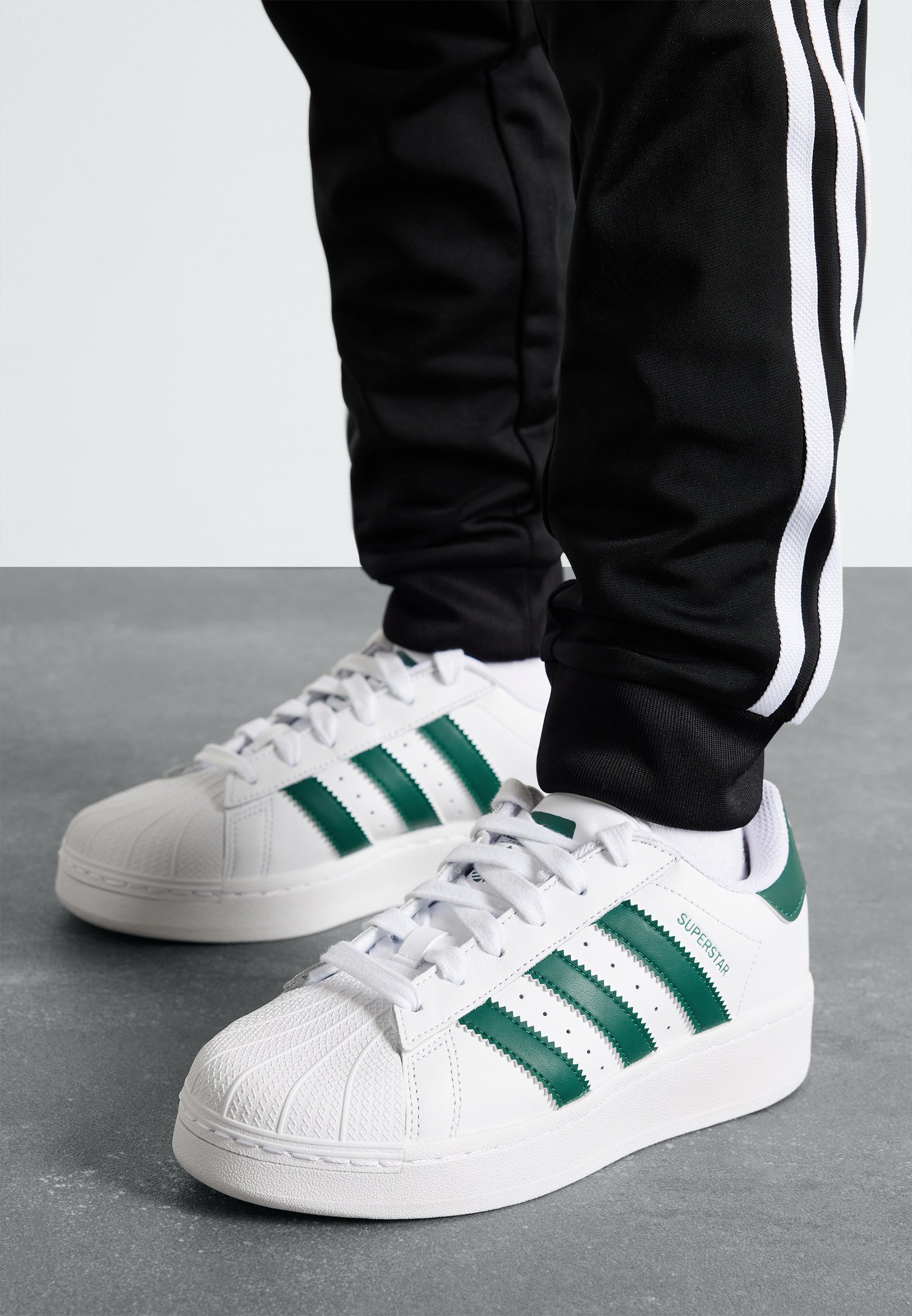SUPERSTAR XLG - Trainers