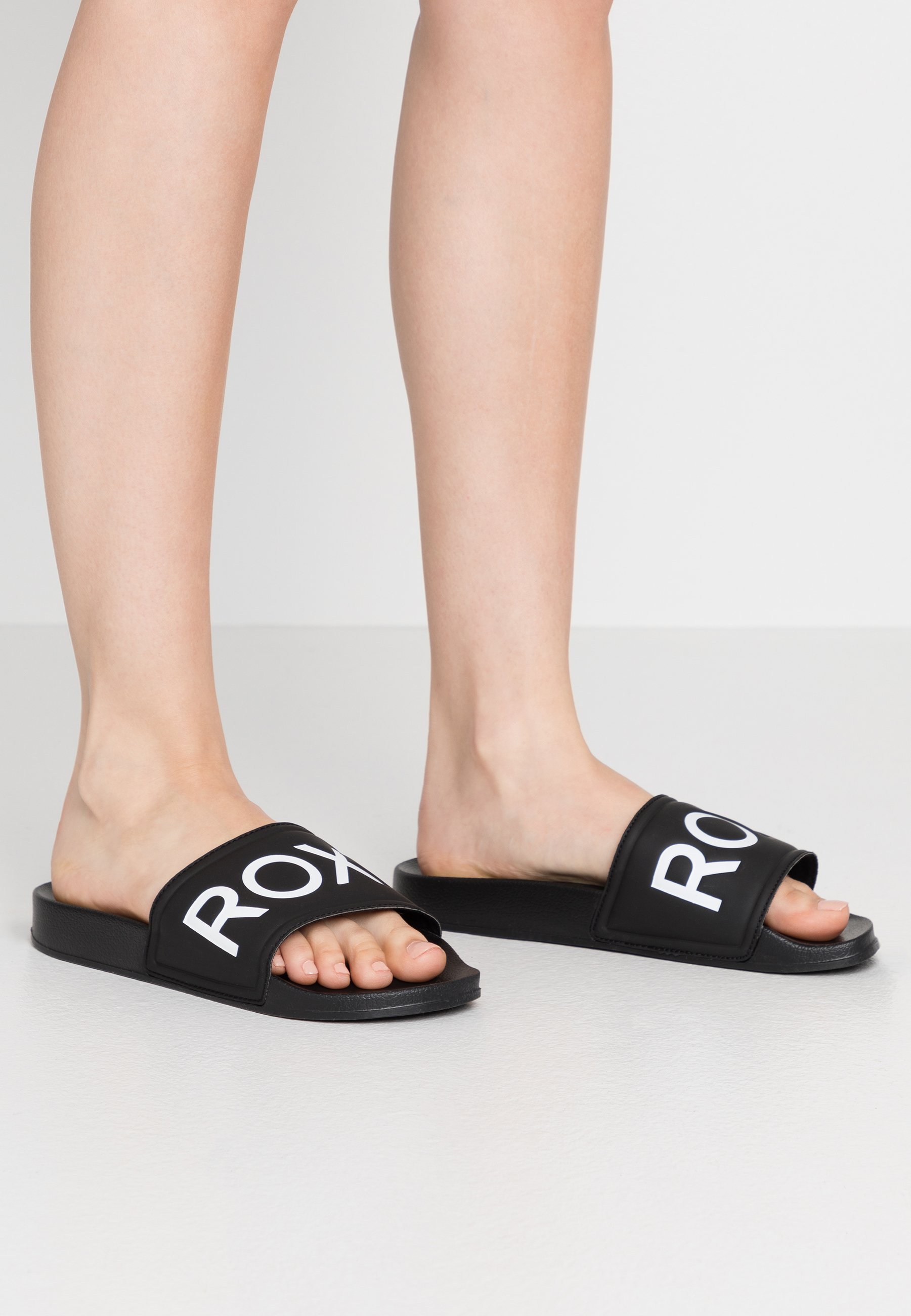 SLIPPY II - Pool slides