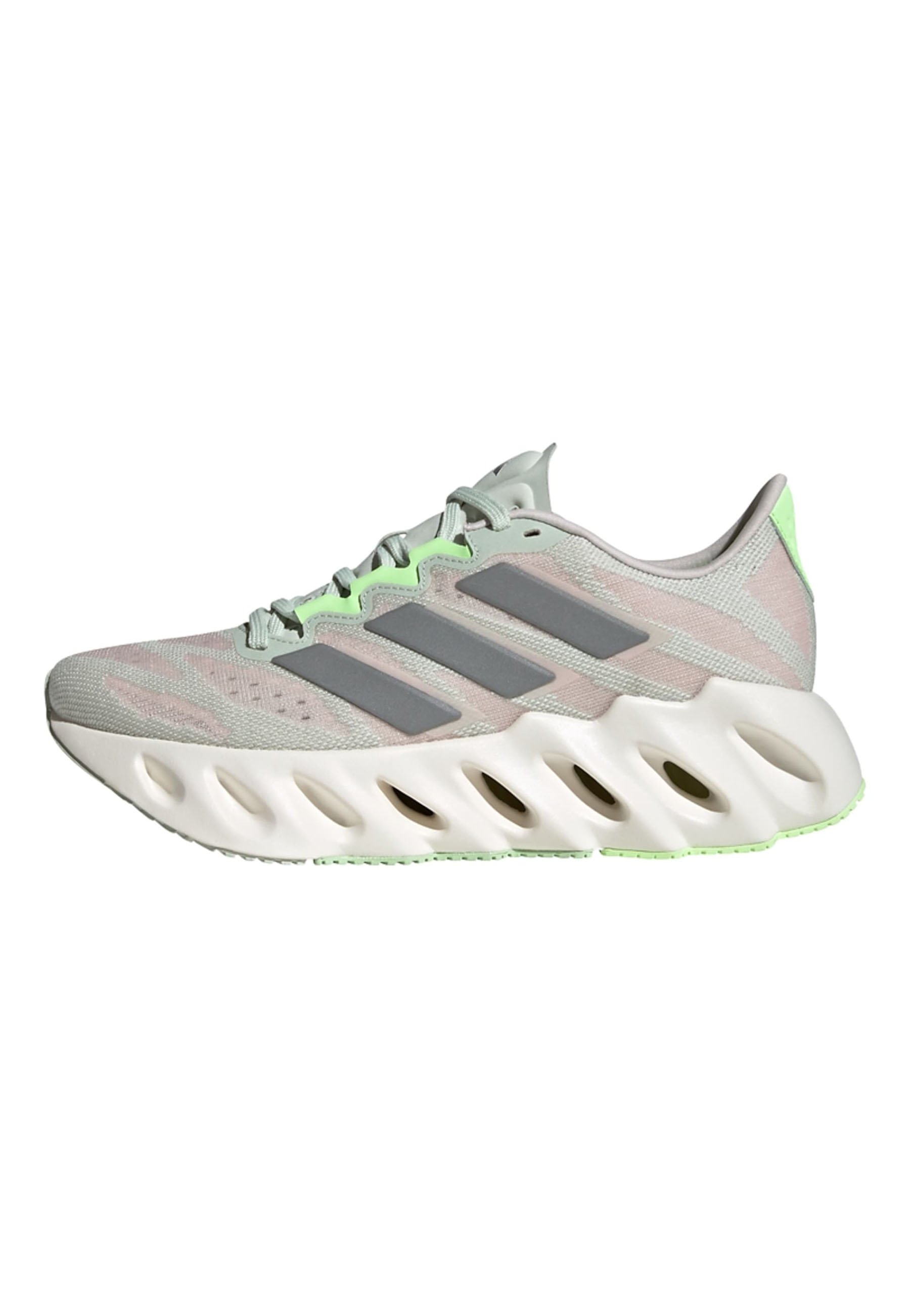 SWITCH FWD - Neutral running shoes