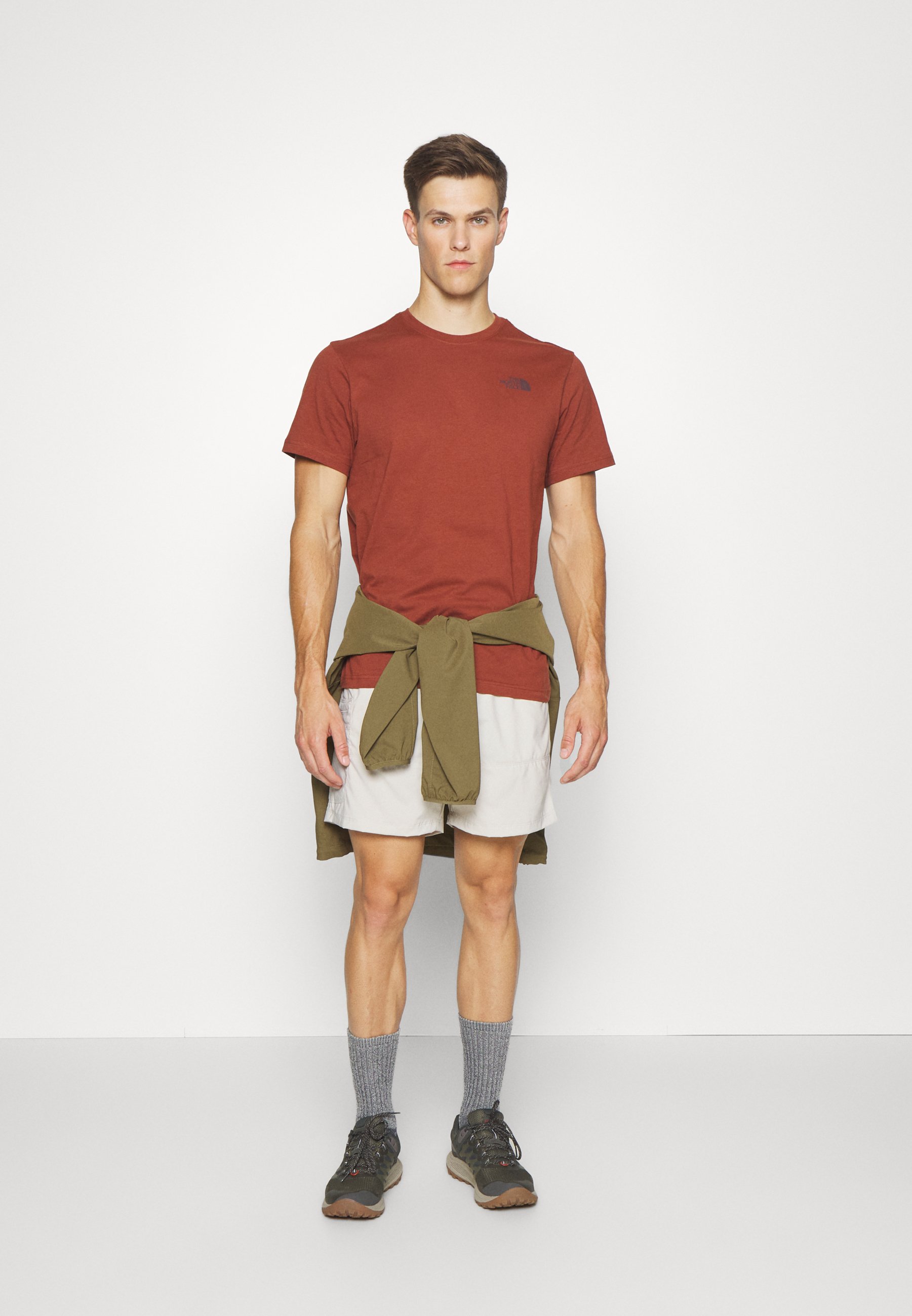 CELEBRATION TEE - Print T-shirt