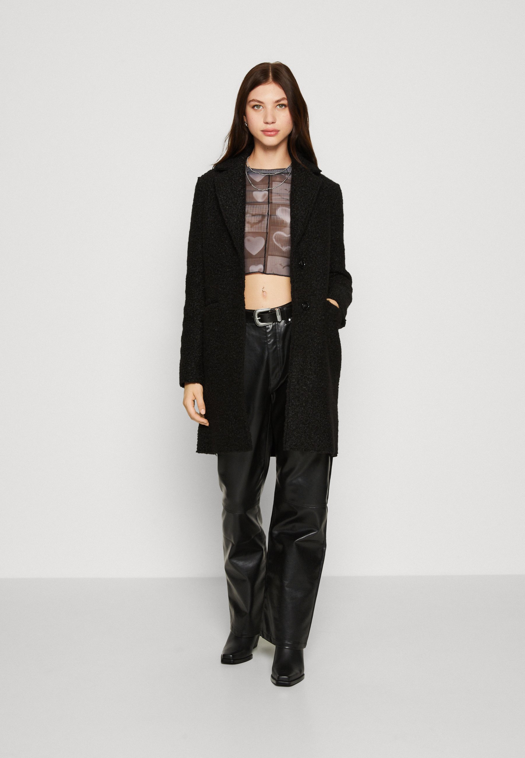 Short coat